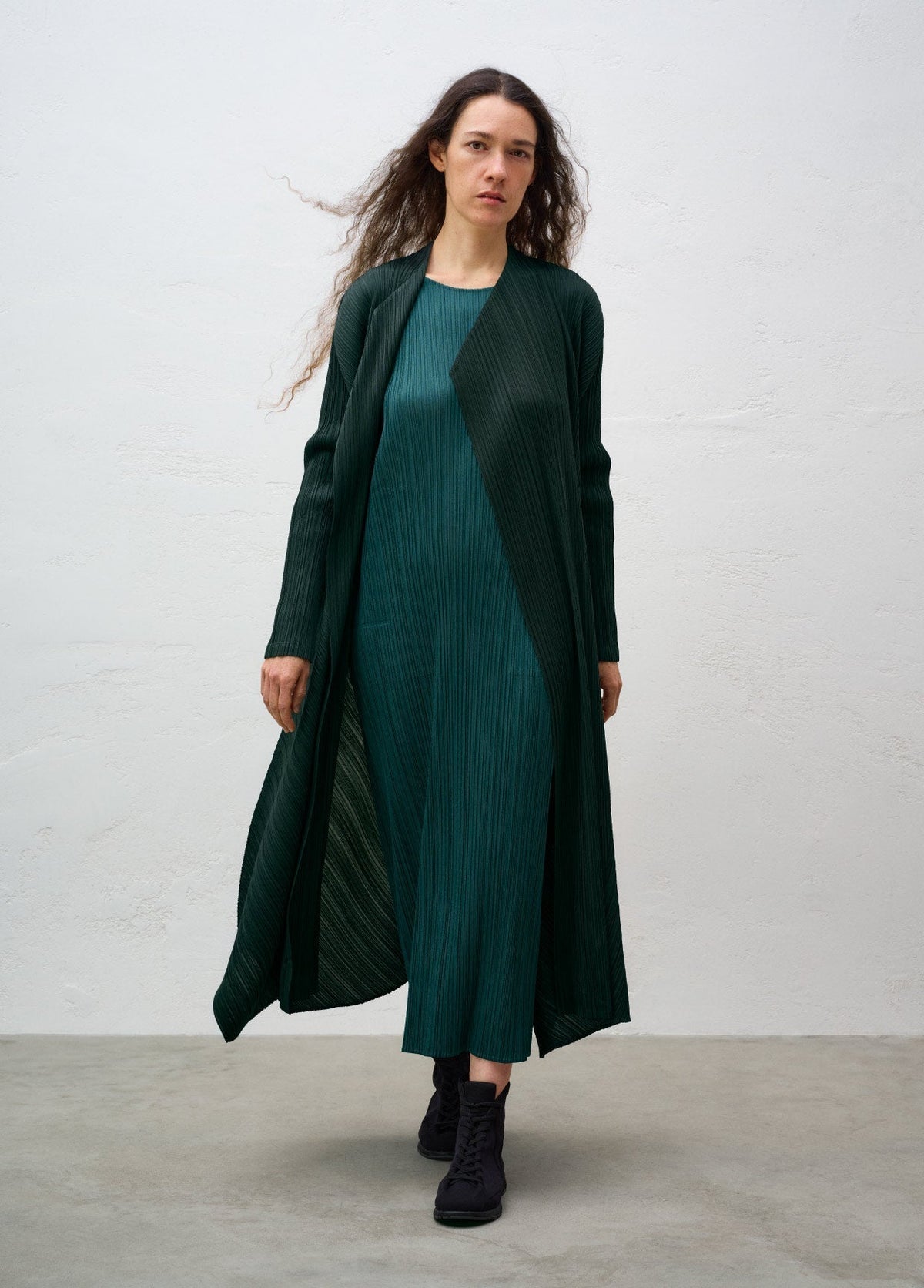 PLEATS PLEASE ISSEY MIYAKE LOOK 28