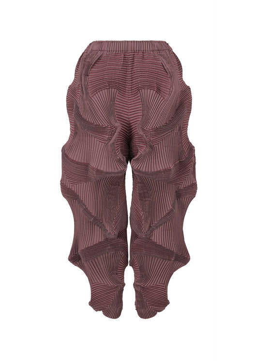 A product shot of the A-POC ABLE ISSEY MIYAKE TYPE O 003 1 trousers in pink (22).