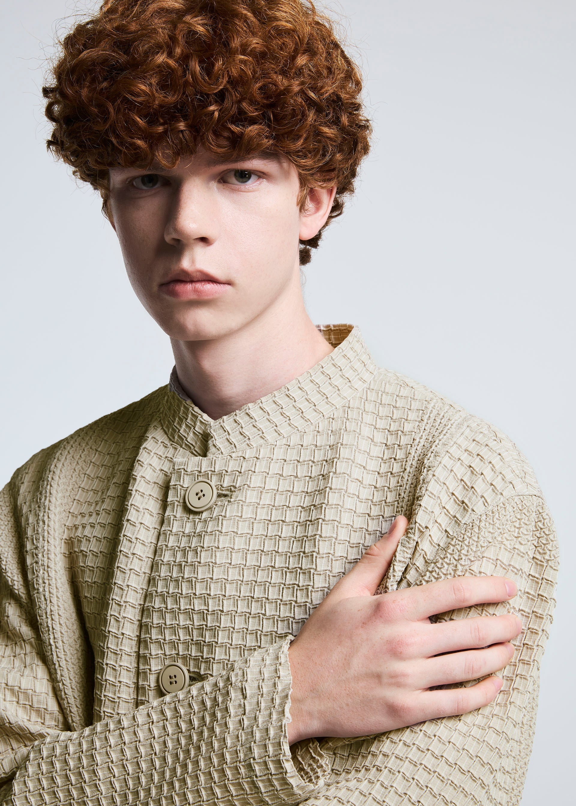 A model wears the A-POC ABLE ISSEY MIYAKE TYPE O 014 jacket.