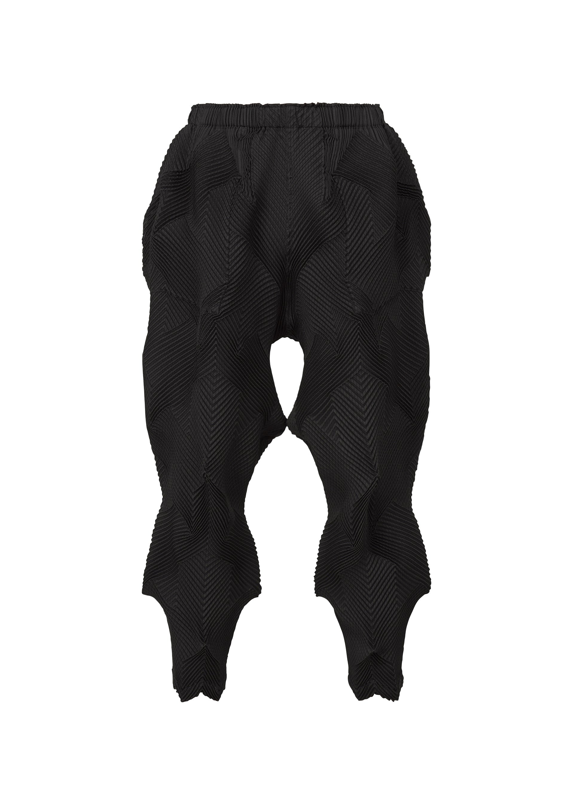 A product shot of the A-POC ABLE ISSEY MIYAKE TYPE O 010 trousers in black (15).