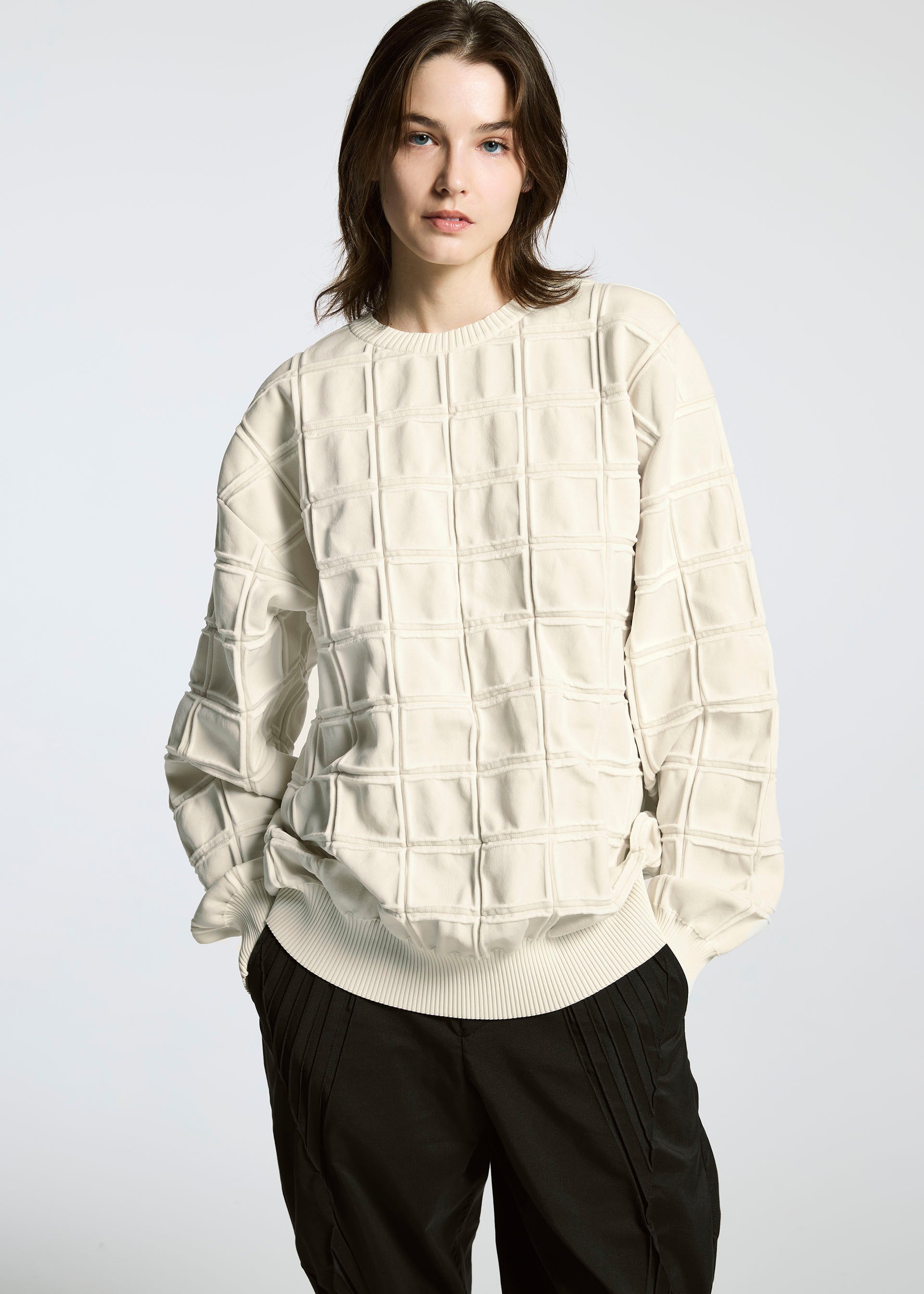 TYPE-K 006 Top Ivory – The official ISSEY MIYAKE ONLINE STORE