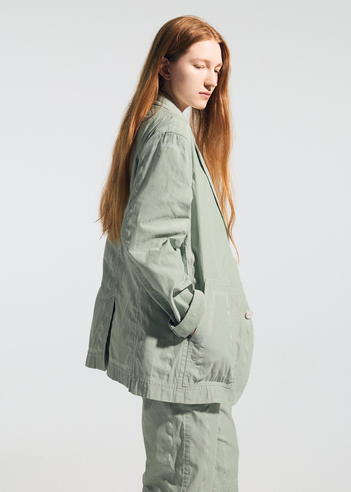 A model wears the A-POC ABLE ISSEY MIYAKE TYPE-U 001 type-u-001-jacket-ivory.