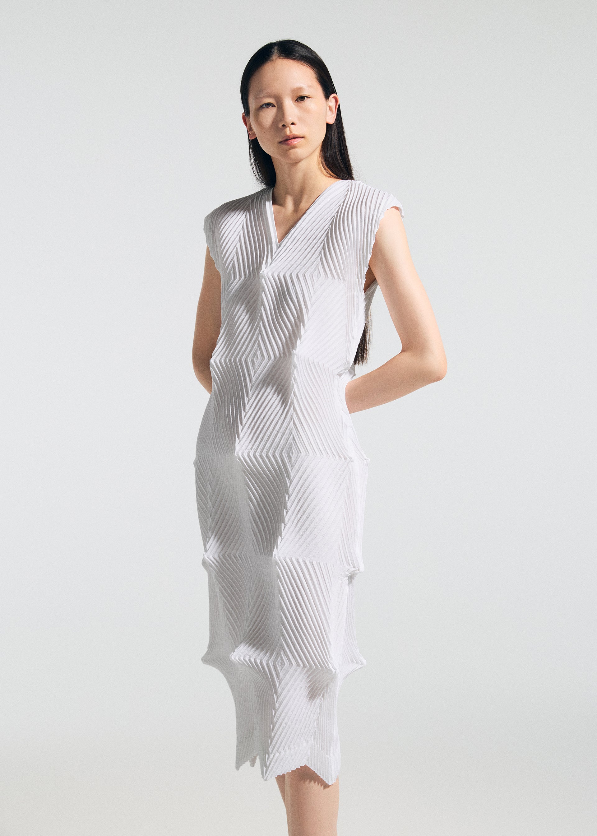 TYPE-O 900 Dress White