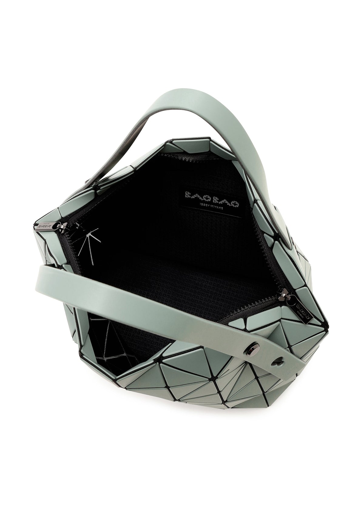 A detail shot of the BAO BAO ISSEY MIYAKE BOSTON shoulder bag.