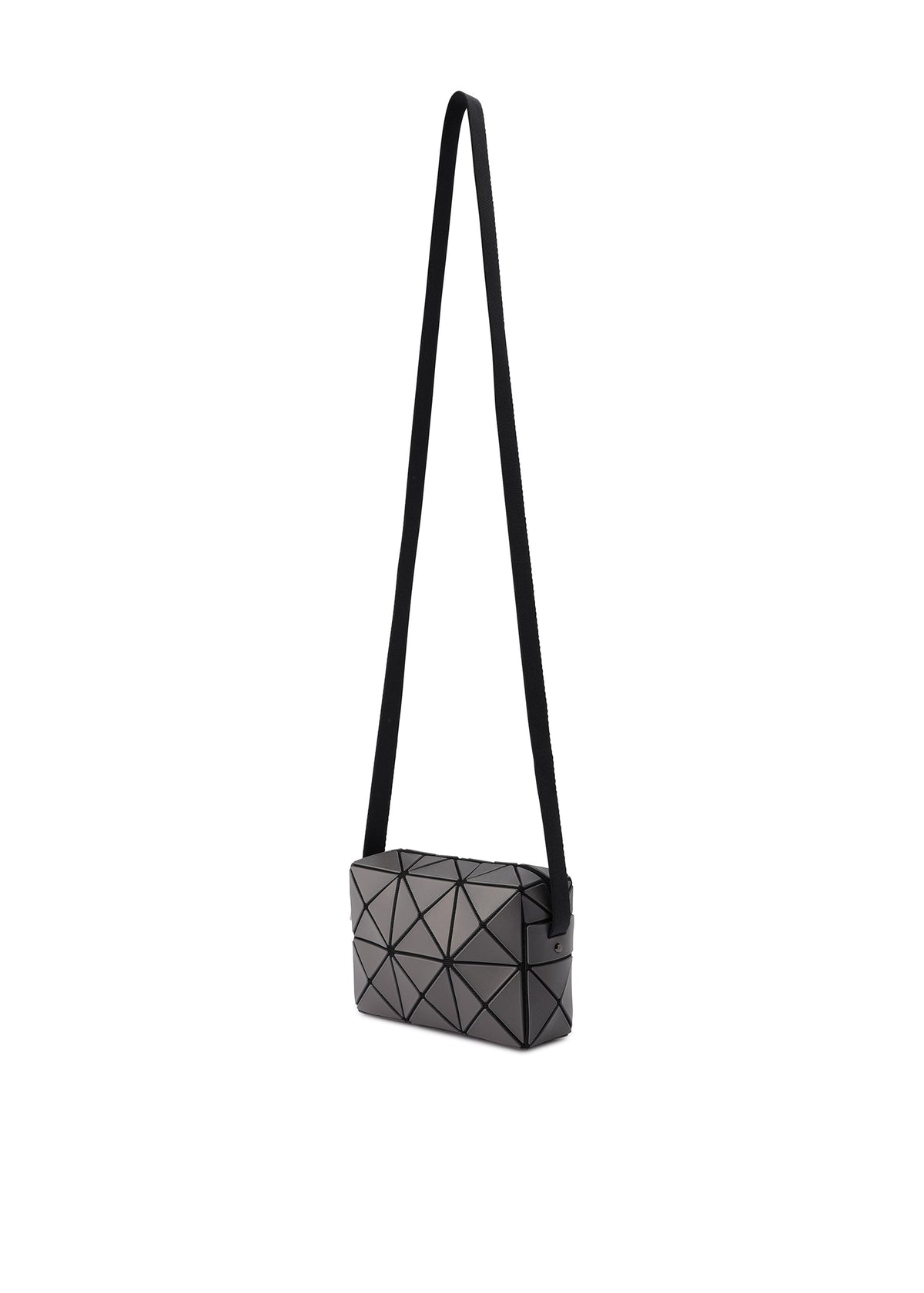 A detail shot of the BAO BAO ISSEY MIYAKE CUBOID shoulder bag.