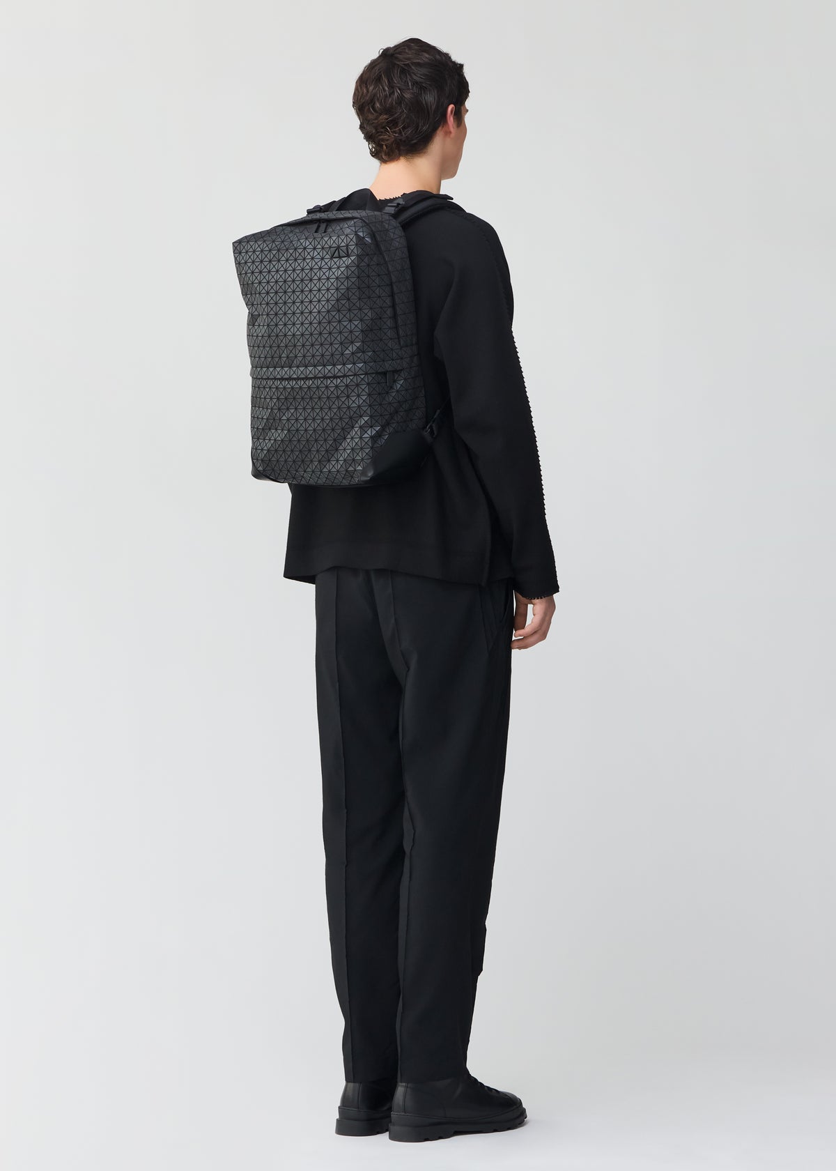 LINER Backpack Matte Black