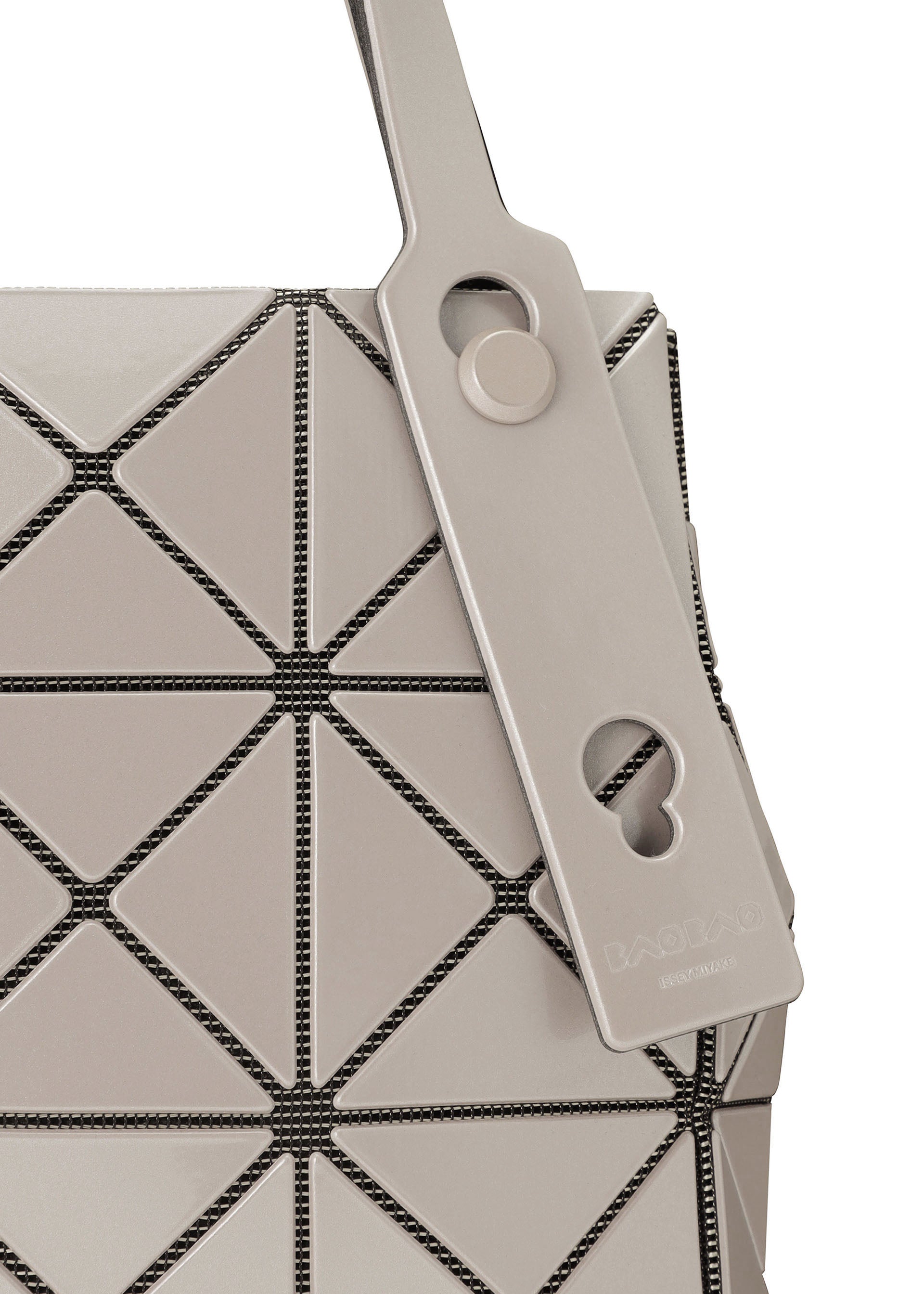 A detail shot of the BAO BAO ISSEY MIYAKE CARAT 0.