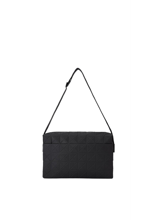A product shot of the BAO BAO ISSEY MIYAKE TRACK shoulder bag in black (15).