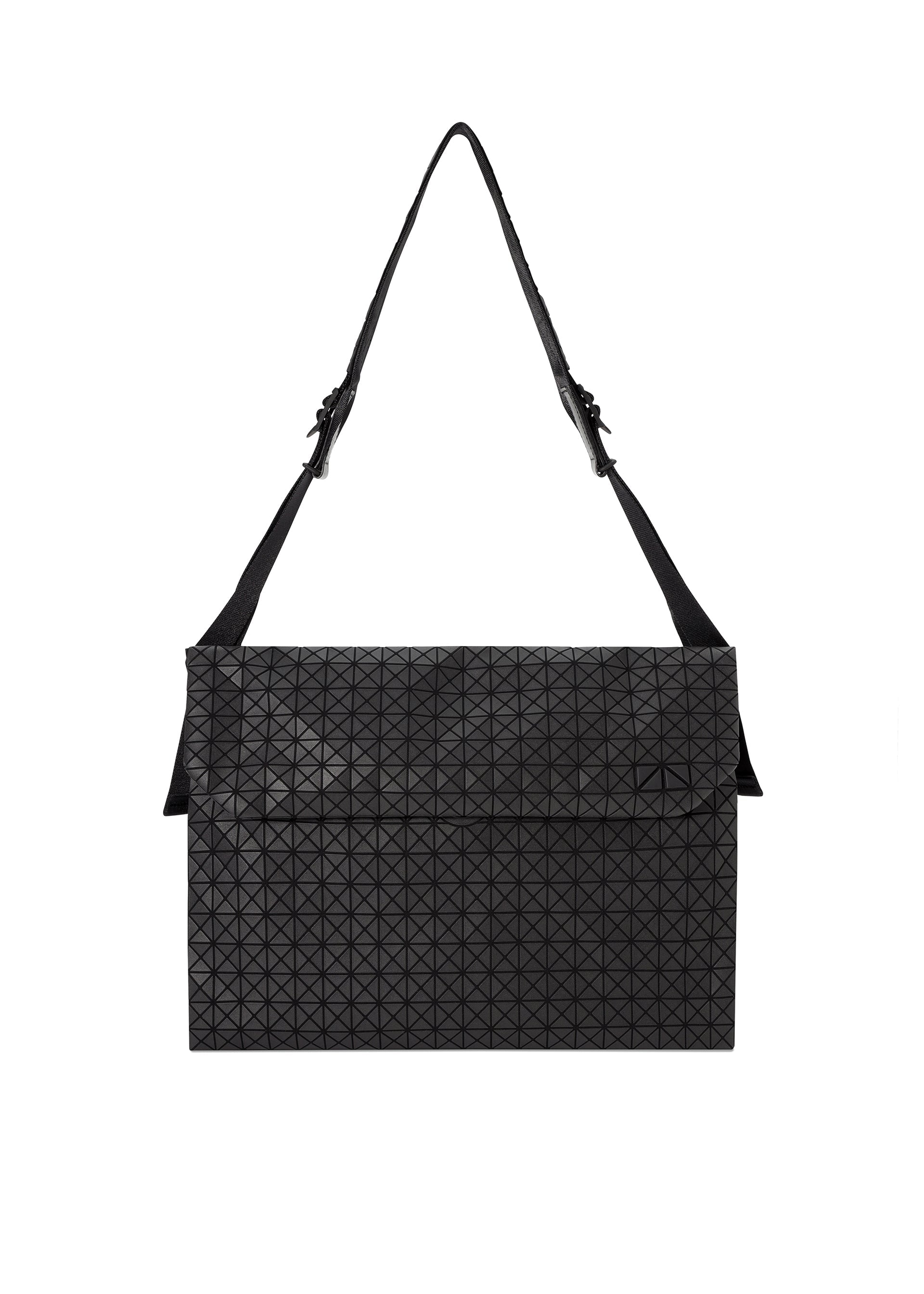 A product shot of the BAO BAO ISSEY MIYAKE FROGGY shoulder bag in matte black.