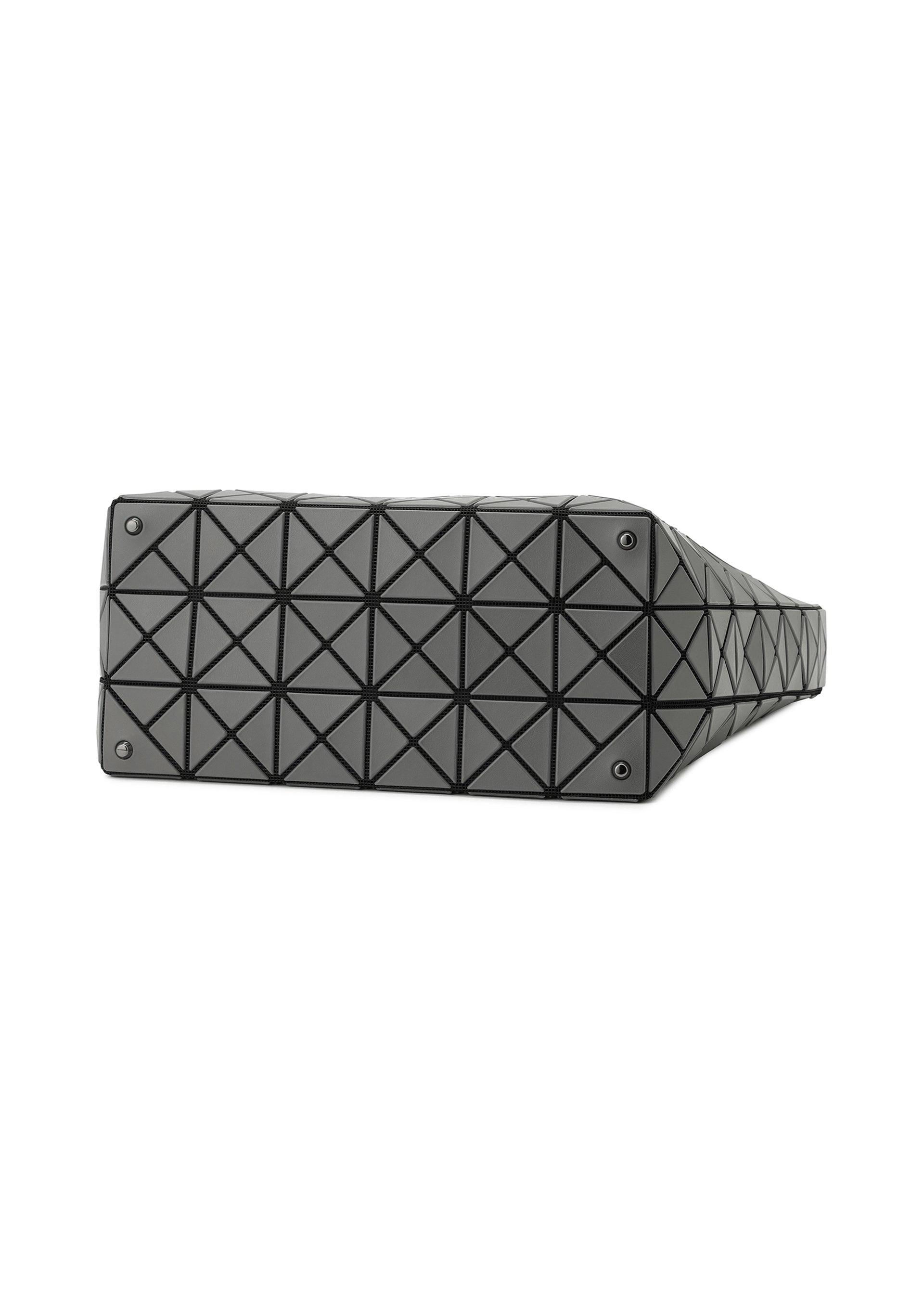 A detail shot of the BAO BAO ISSEY MIYAKE VALLEY handbag.