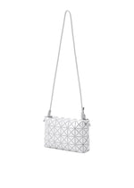 A detail shot of the BAO BAO ISSEY MIYAKE LOOP ONE TONE shoulder bag.