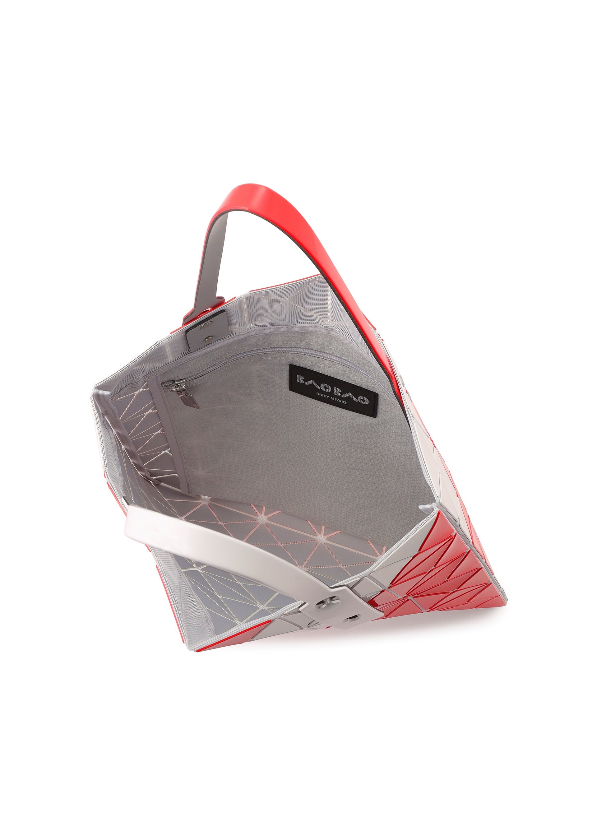SIGN Tote Red – The official ISSEY MIYAKE ONLINE STORE | ISSEY