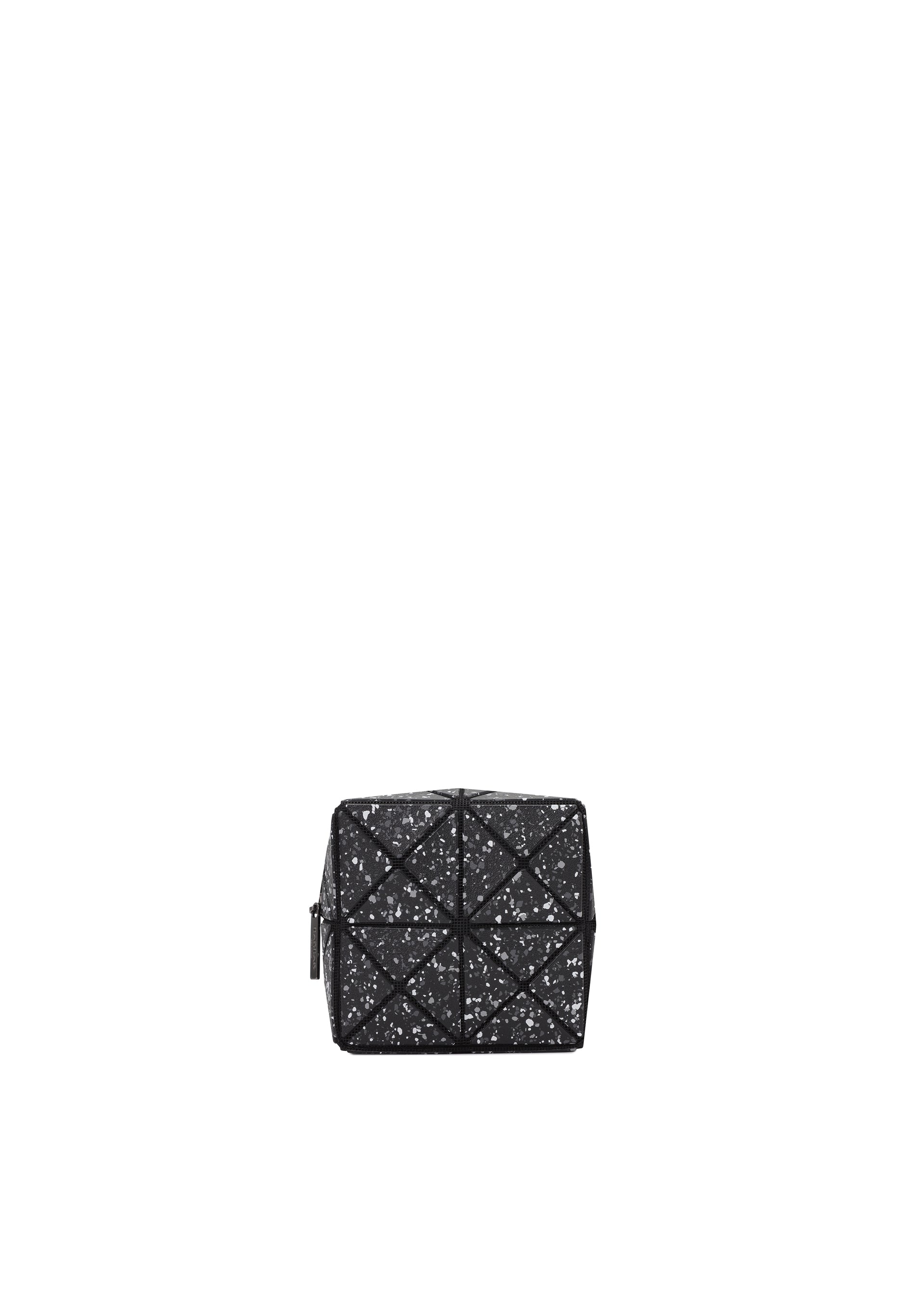 A product shot of the BAO BAO ISSEY MIYAKE CITY pouch in urban black (17).