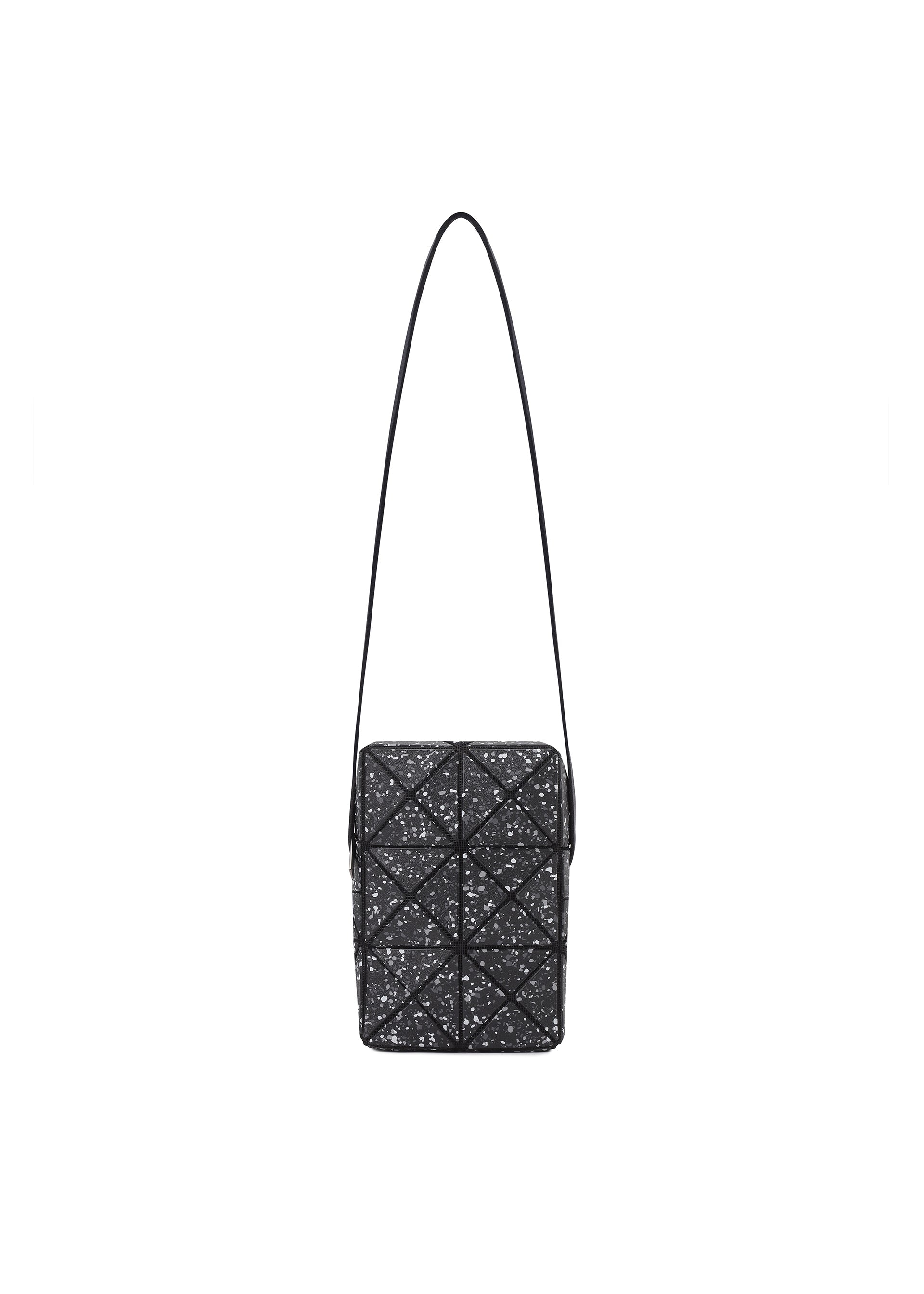 A product shot of the BAO BAO ISSEY MIYAKE CITY shoulder bag in urban black (17).