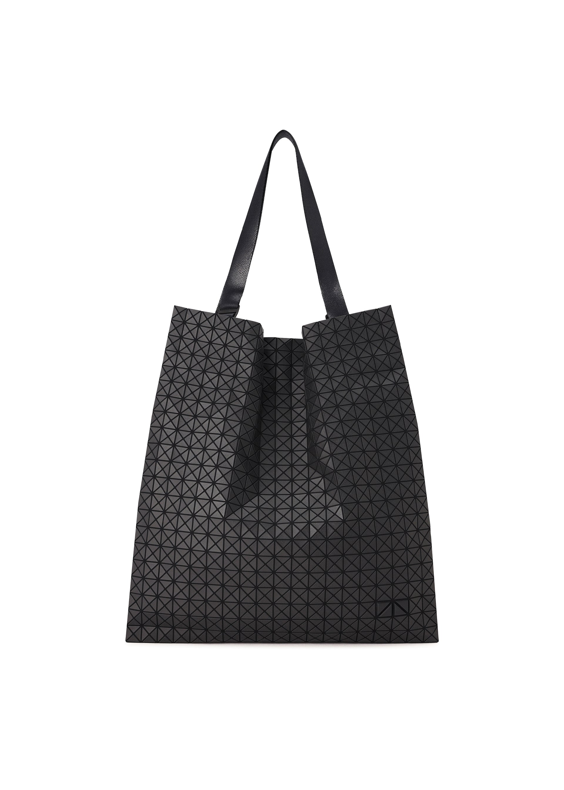 A product shot of the BAO BAO ISSEY MIYAKE CART S tote in matte black (16).