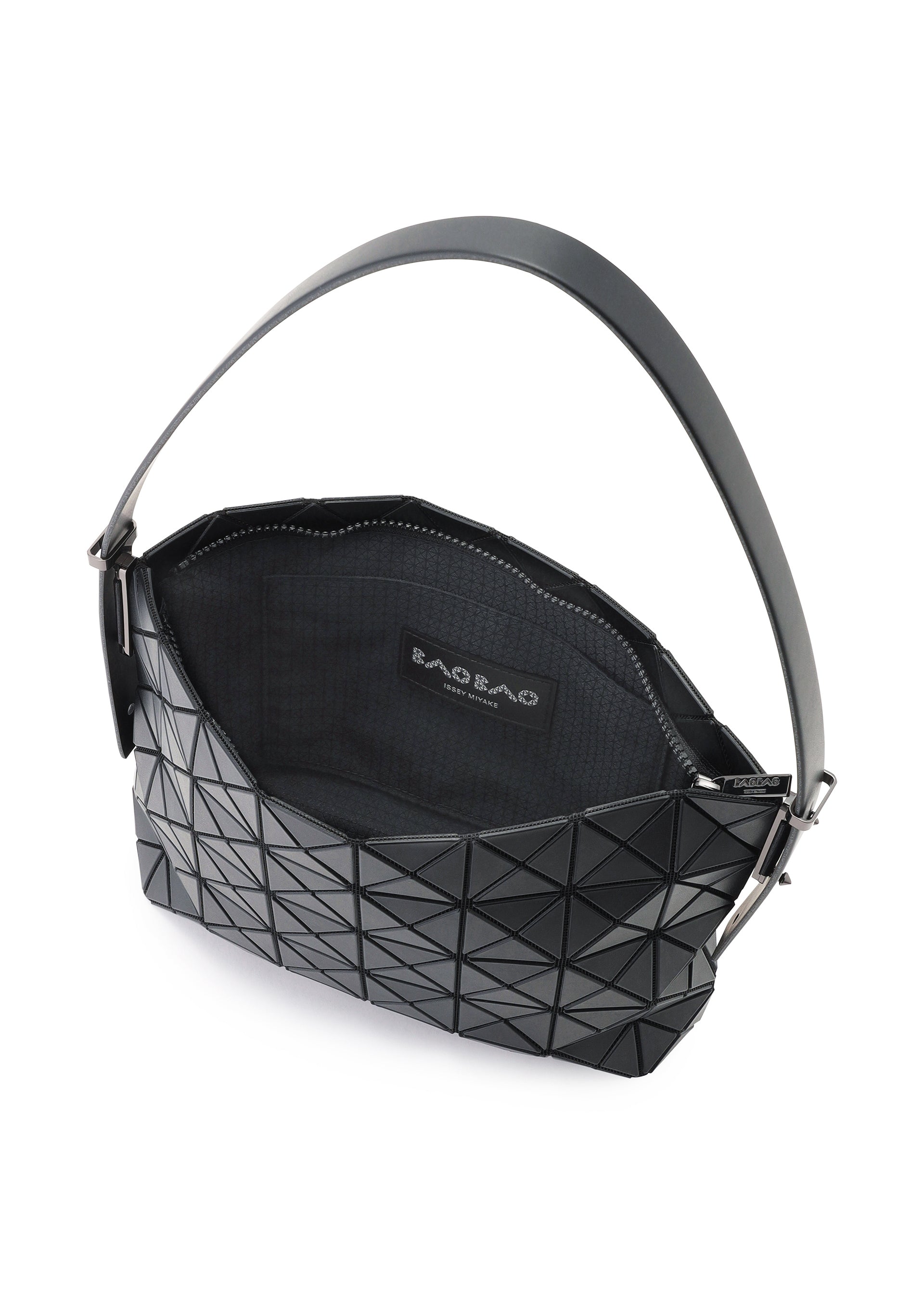 A detail shot of the BAO BAO ISSEY MIYAKE MUSETTE shoulder bag.