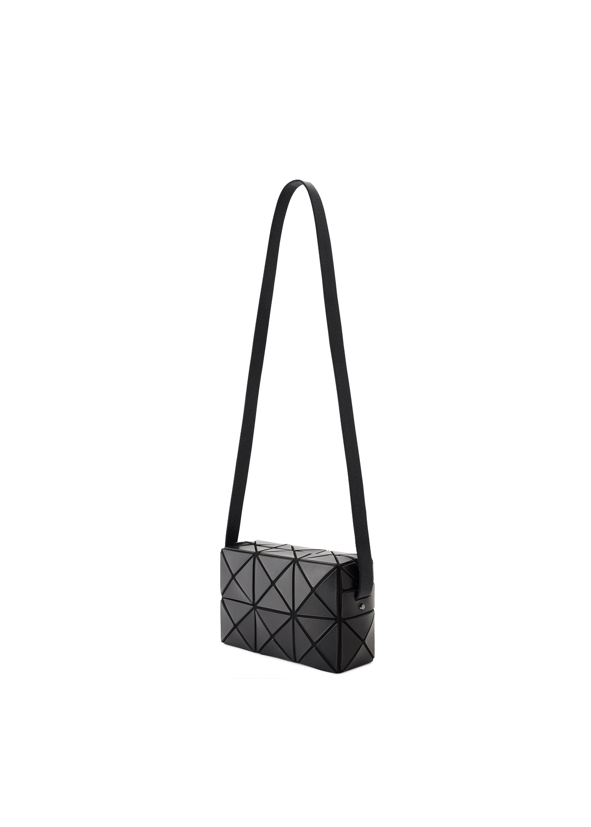 A detail shot of the BAO BAO ISSEY MIYAKE CUBOID shoulder bag.