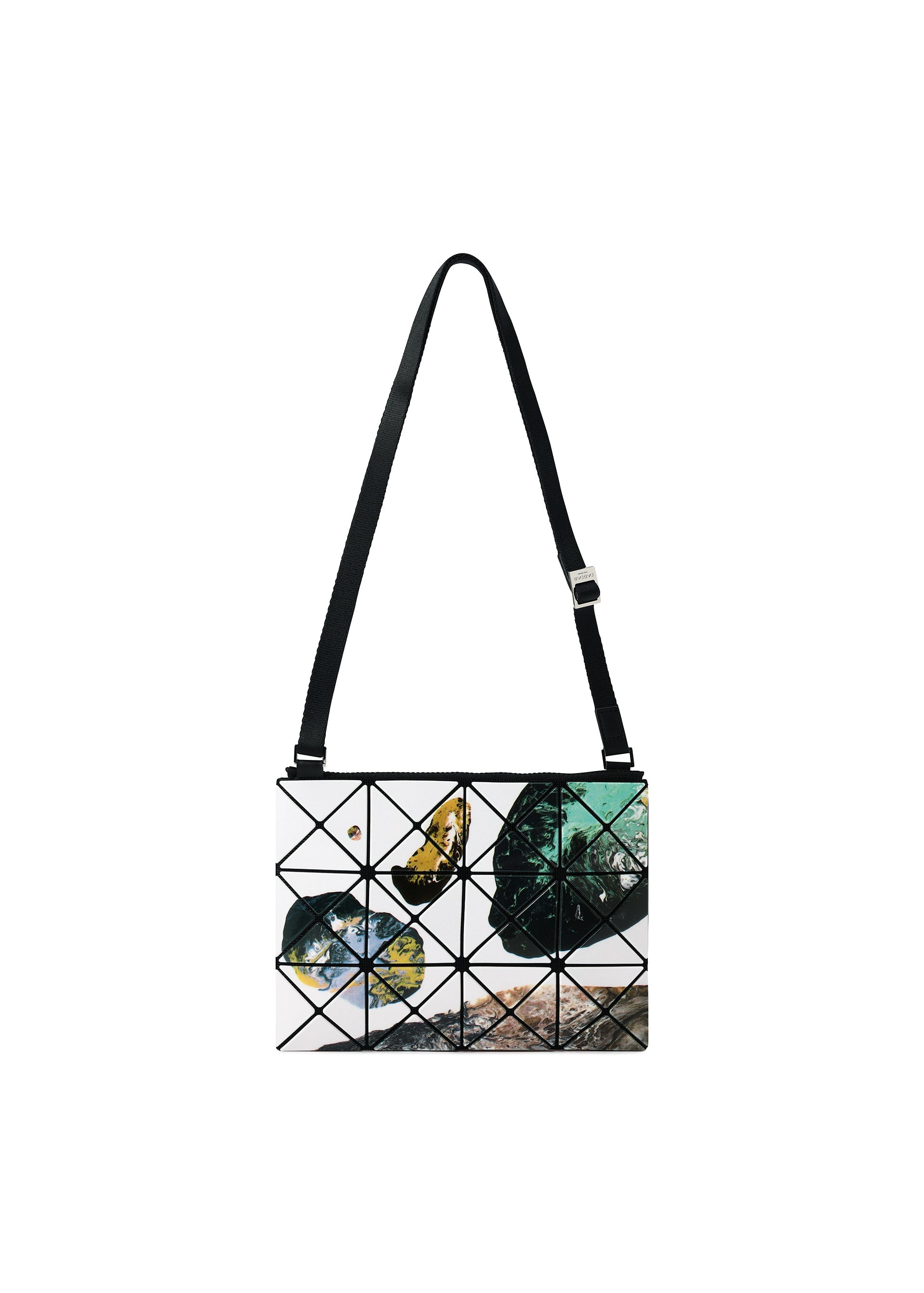 BAO BAO ISSEY MIYAKE – The official ISSEY MIYAKE ONLINE STORE
