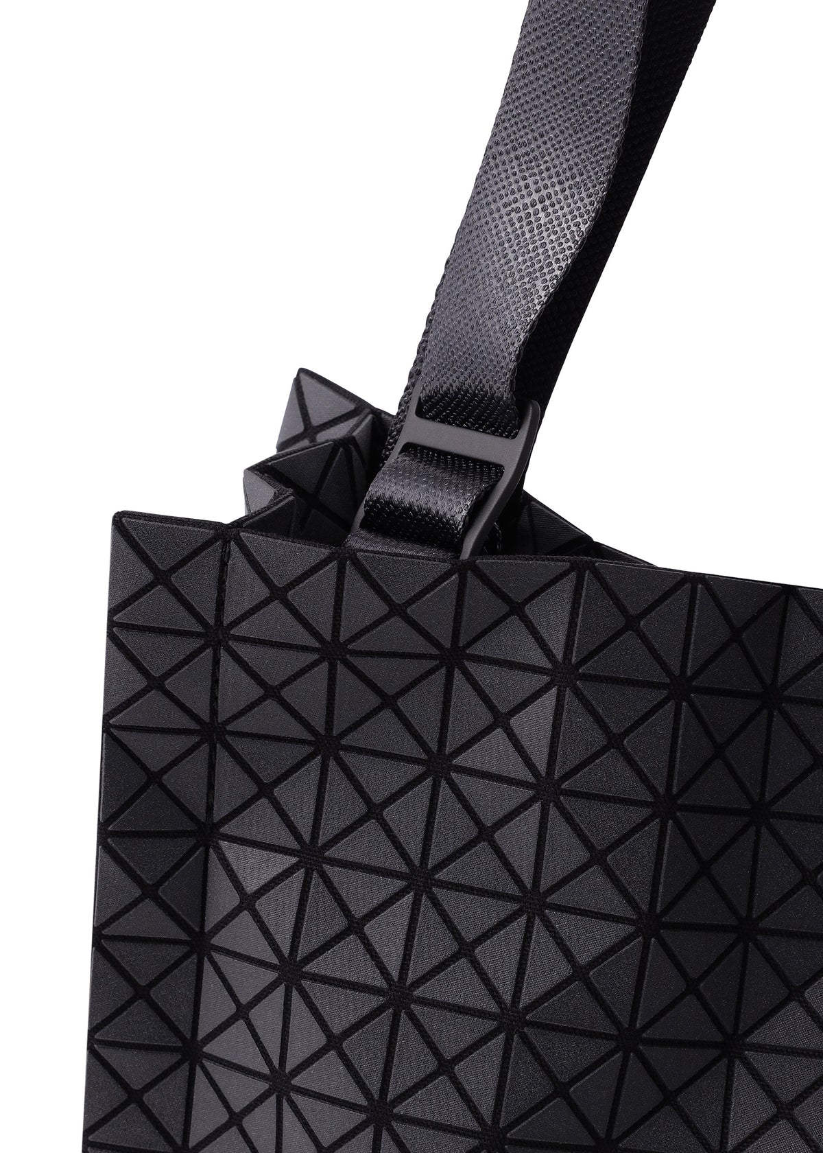 A detail shot of the BAO BAO ISSEY MIYAKE CART MINI tote.