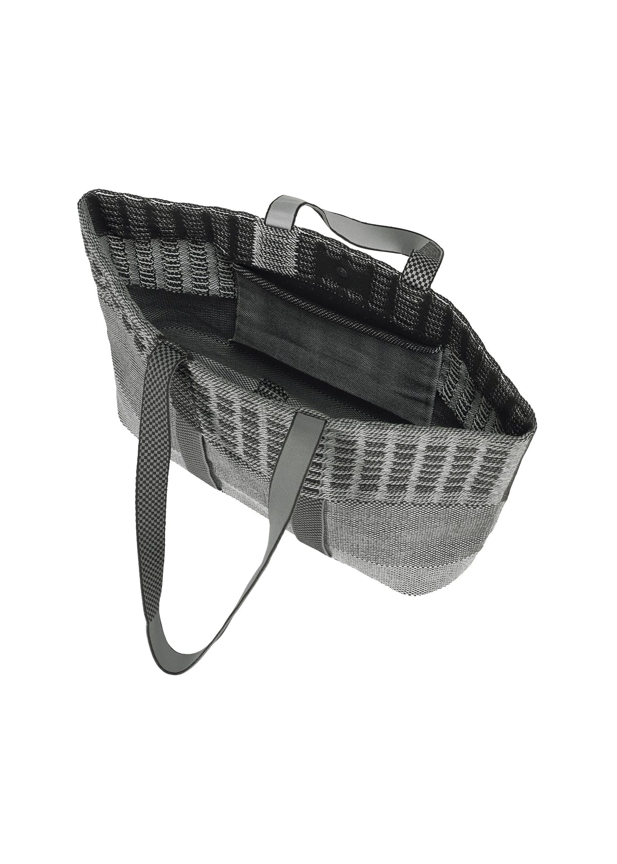 A detail shot of the GOOD GOODS ISSEY MIYAKE MOKKO TOTE MIX bag.