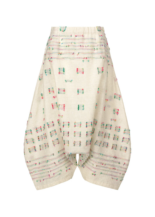 A product shot of the HAAT KOMOREBI trousers in white (01).
