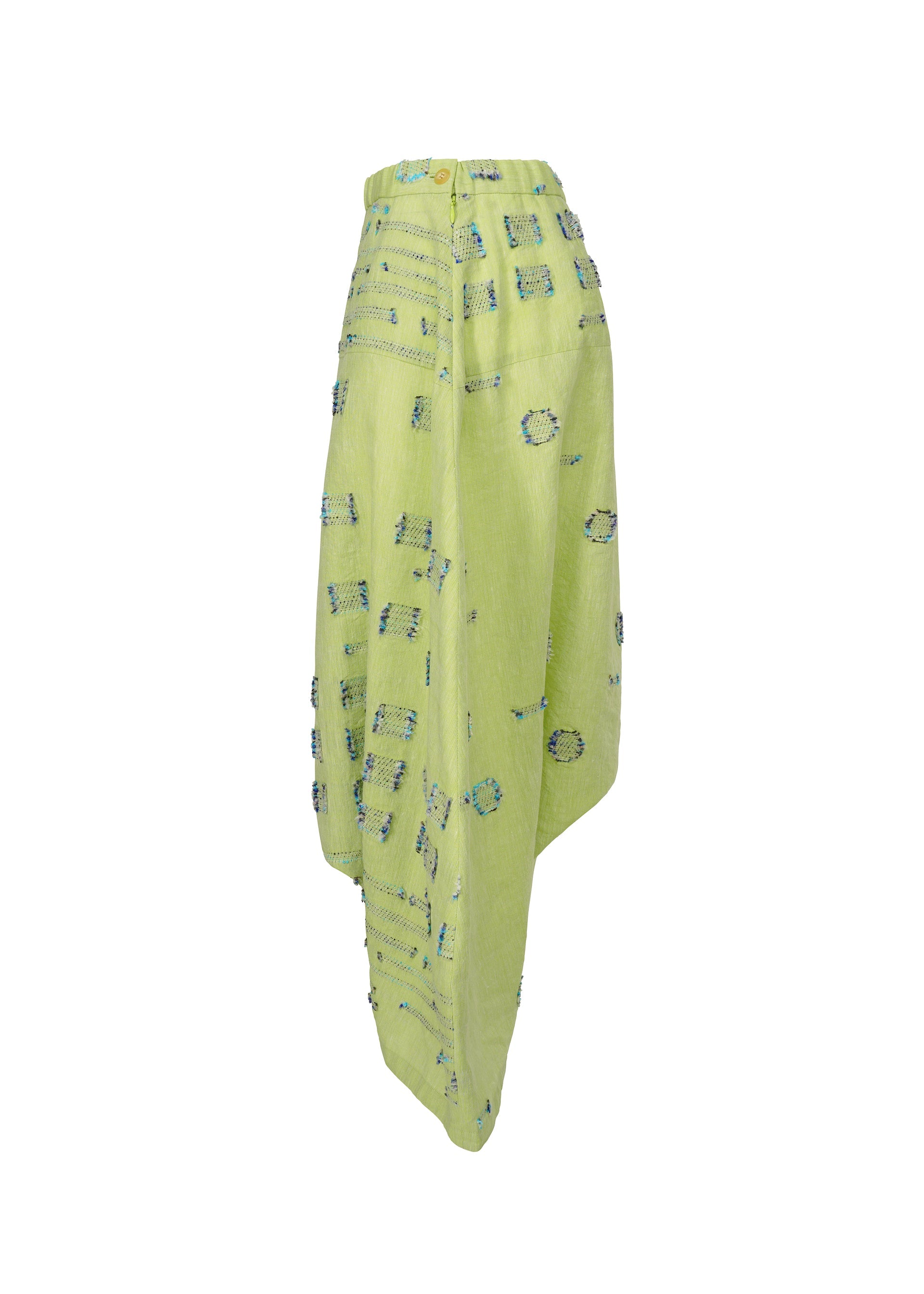 A detail shot of the HAAT KOMOREBI trousers.