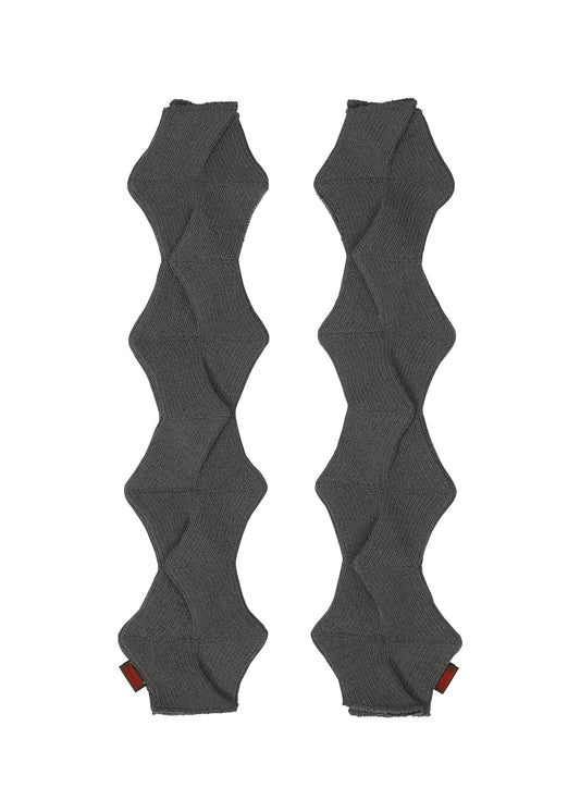 A product shot of the HAAT 2001 FROM gloves in charcoal (14).