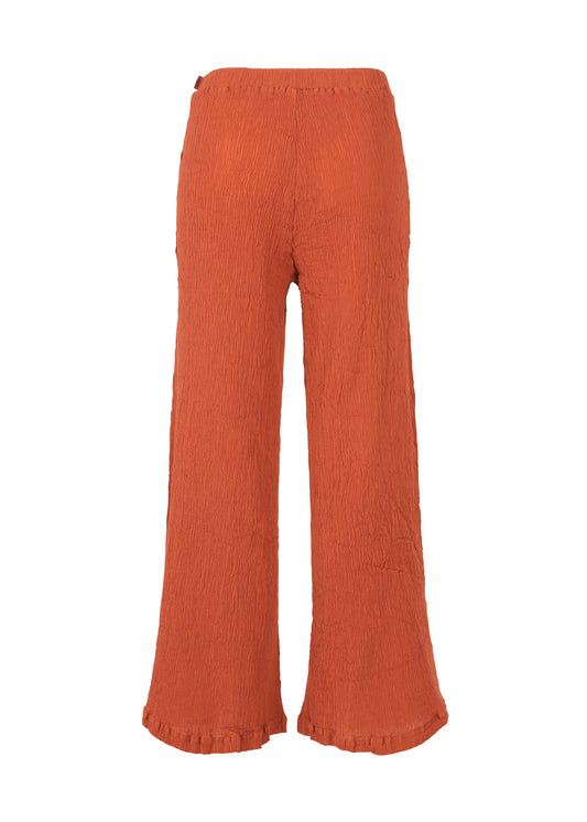 A detail shot of the HAAT KYO CHIJIMI SEPTEMBER trousers.