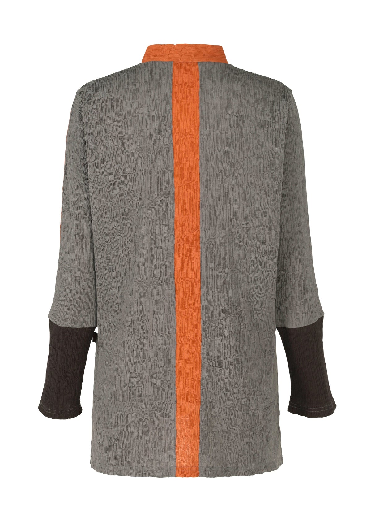 A detail shot of the HAAT KYO CHIJIMI COMBINATION shirt.
