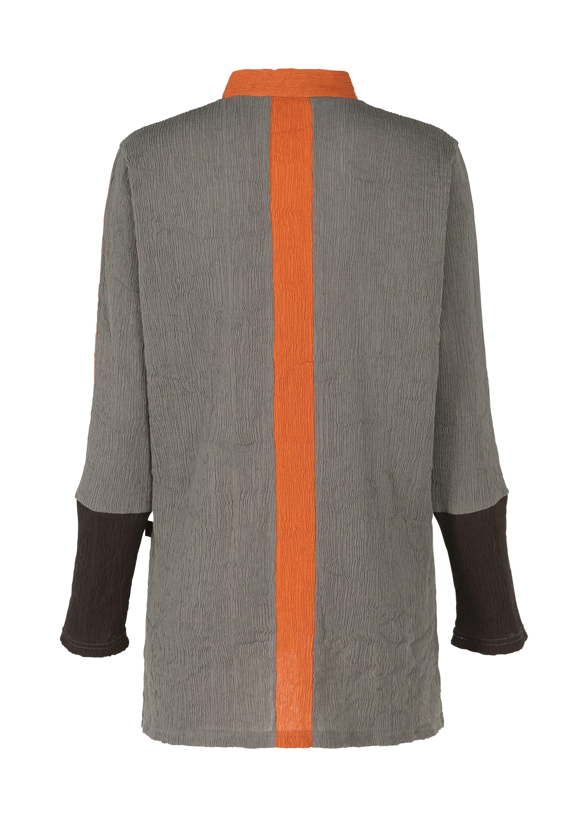 A detail shot of the HAAT KYO CHIJIMI COMBINATION shirt.