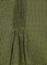 A detail shot of the HAAT LIGHT WEIGHT shirt.