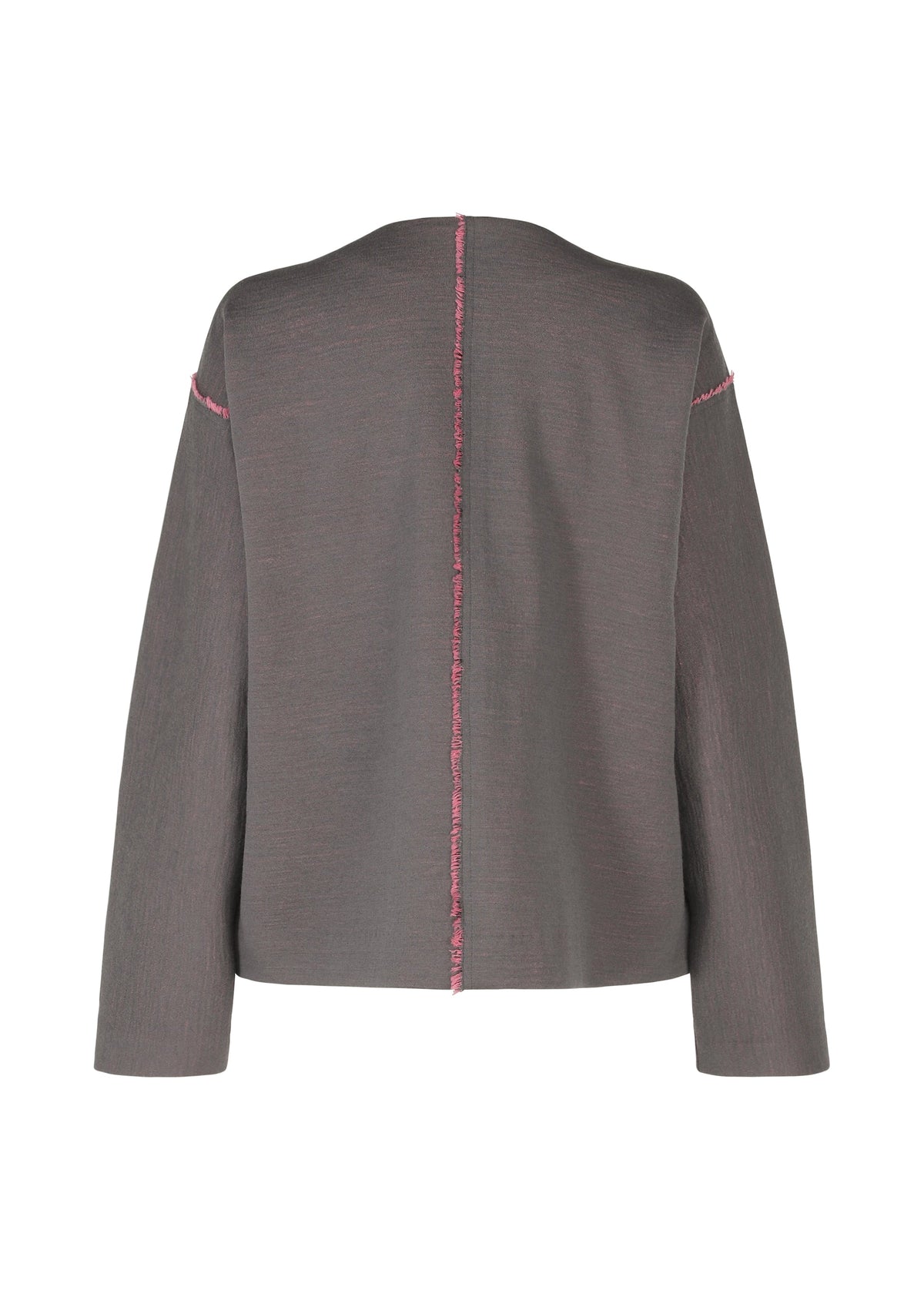 A detail shot of the HAAT EDGE LINE cardigan.