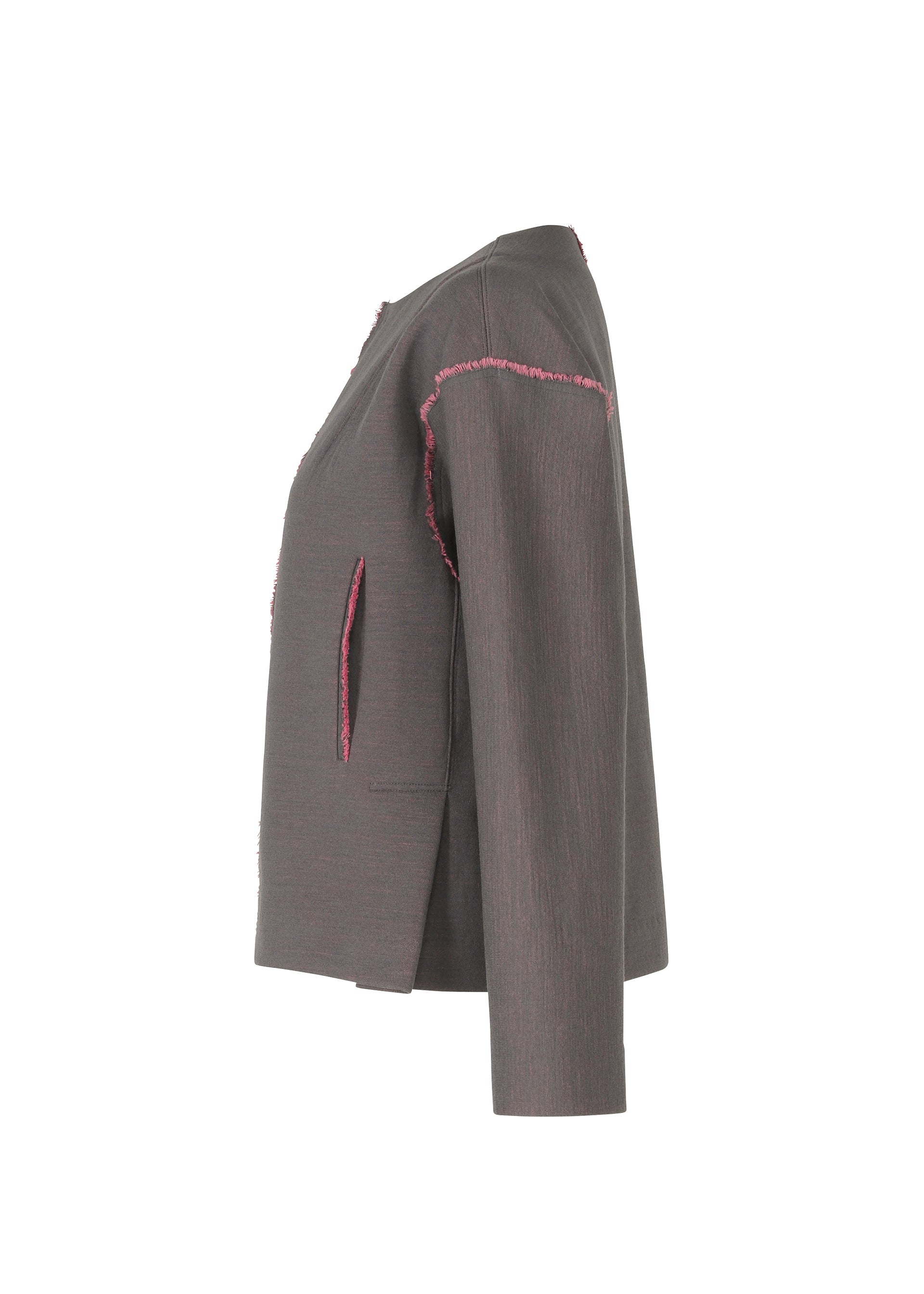A detail shot of the HAAT EDGE LINE cardigan.