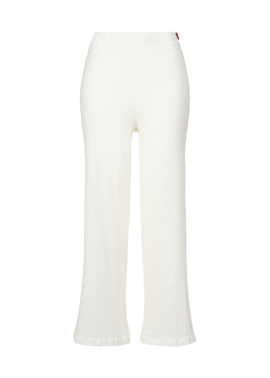 A product shot of the HAAT  KYO CHIJIMI BASIC trousers in white (01)