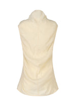 A detail shot of the HAAT TENMOKU COTTON vest.