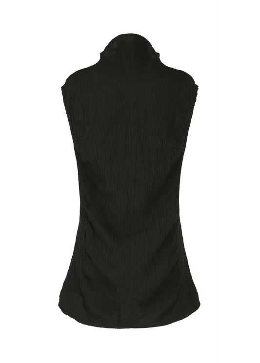 A detail shot of the HAAT TENMOKU COTTON vest.
