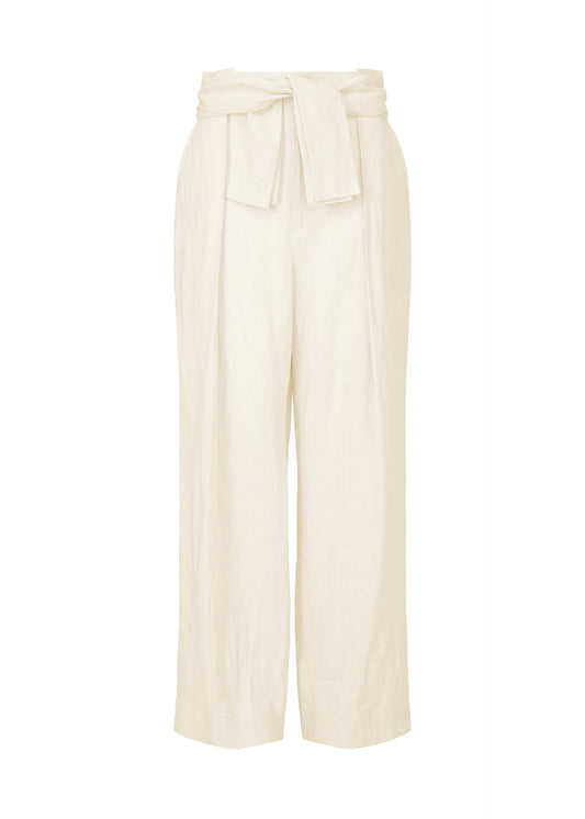 A product shot of the HAAT JIKI trousers in white (01).