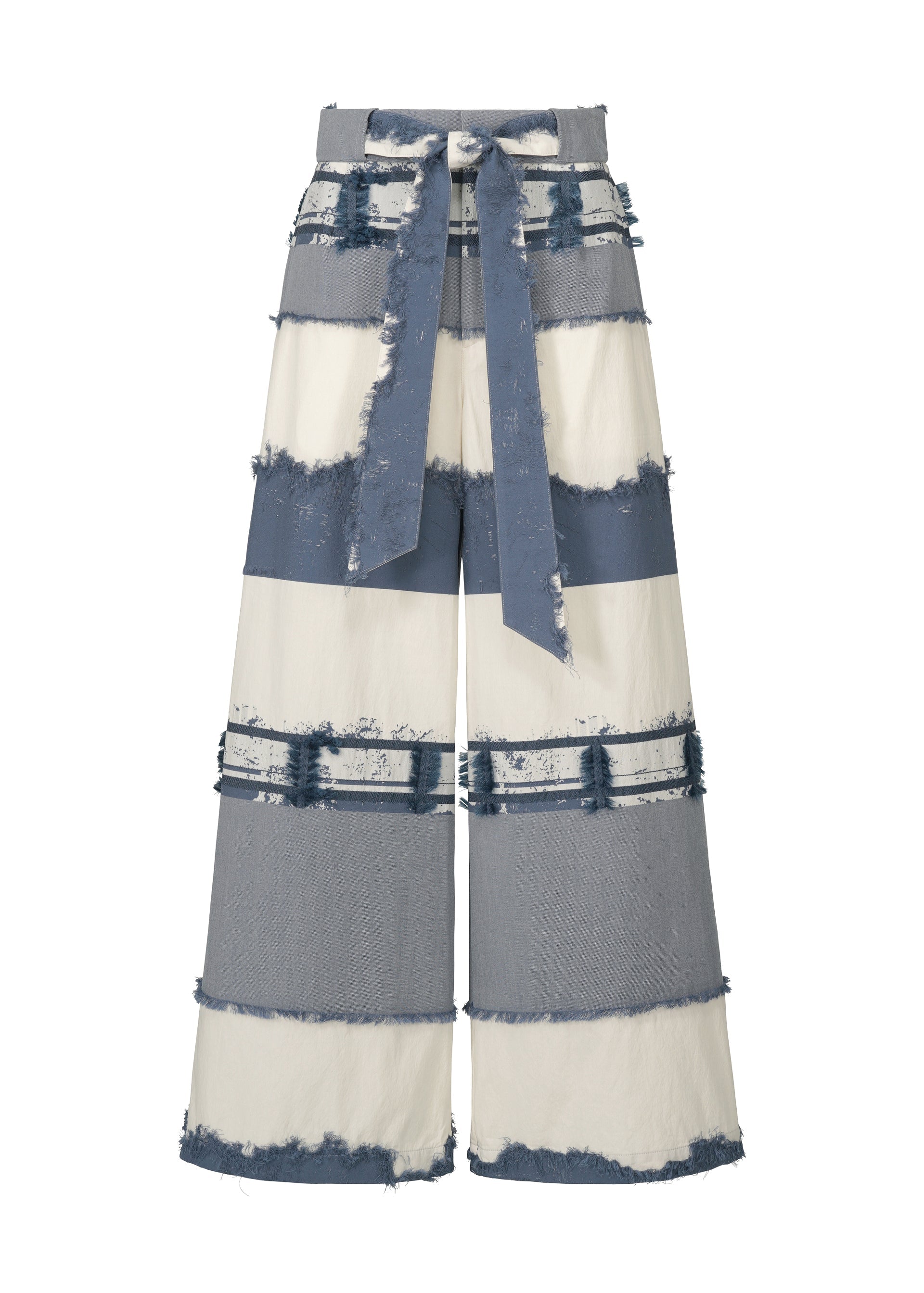 A product shot of the HAAT KASANEGAKE trousers in blue (72).