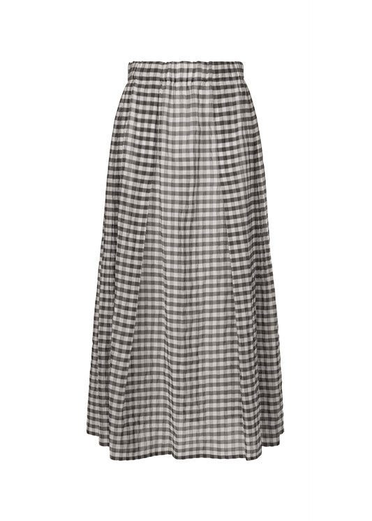 A product shot of the HAAT 2 SIDE PINTUCKING skirt in black (15).