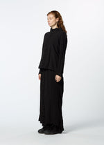 A model wears the HAAT TENMOKU COTTON skirt.