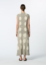 A model wears the HAAT KYO CHIJIMI ITAJIME dress.