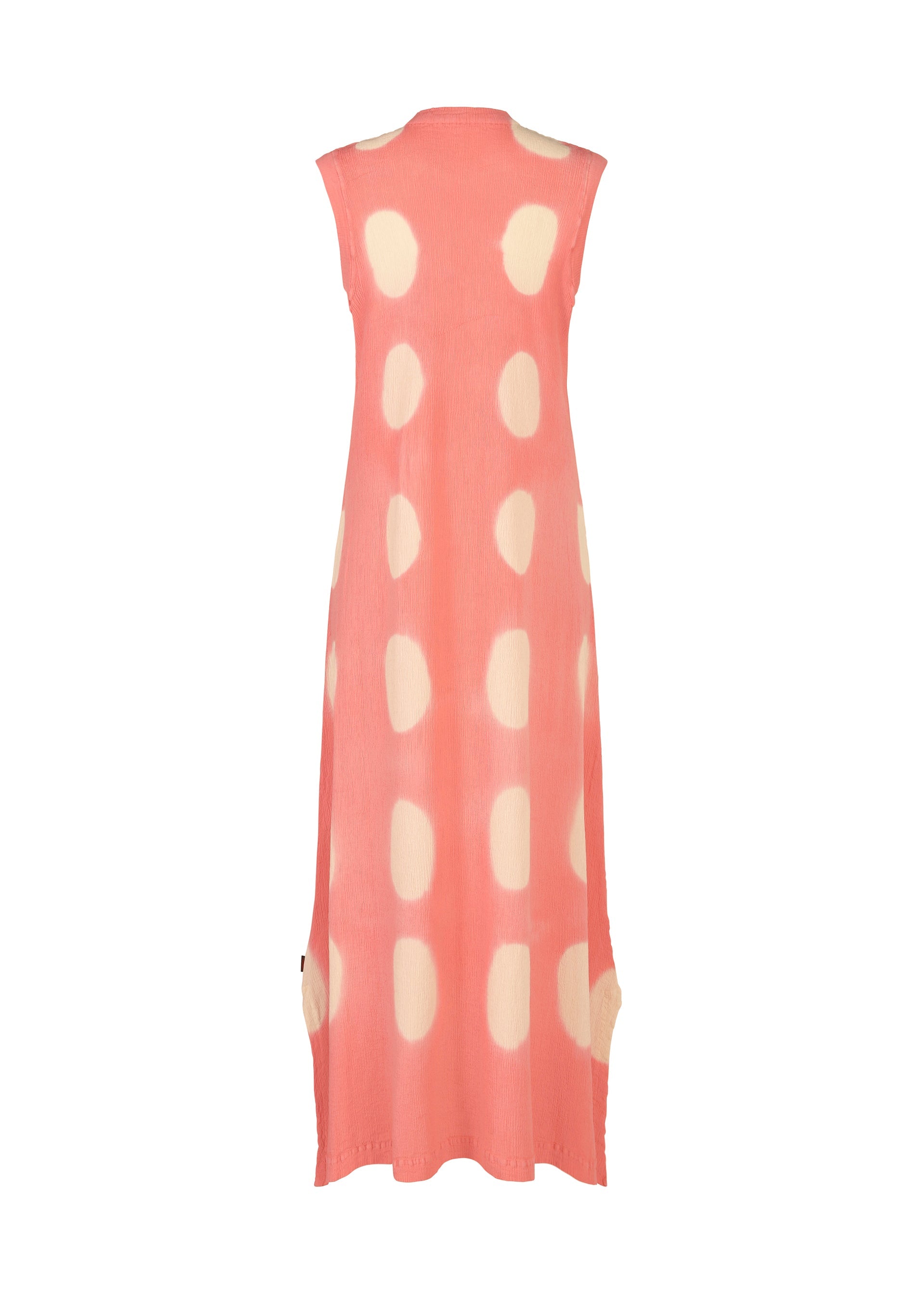 A detail shot of the HAAT KYO CHIJIMI ITAJIME dress.