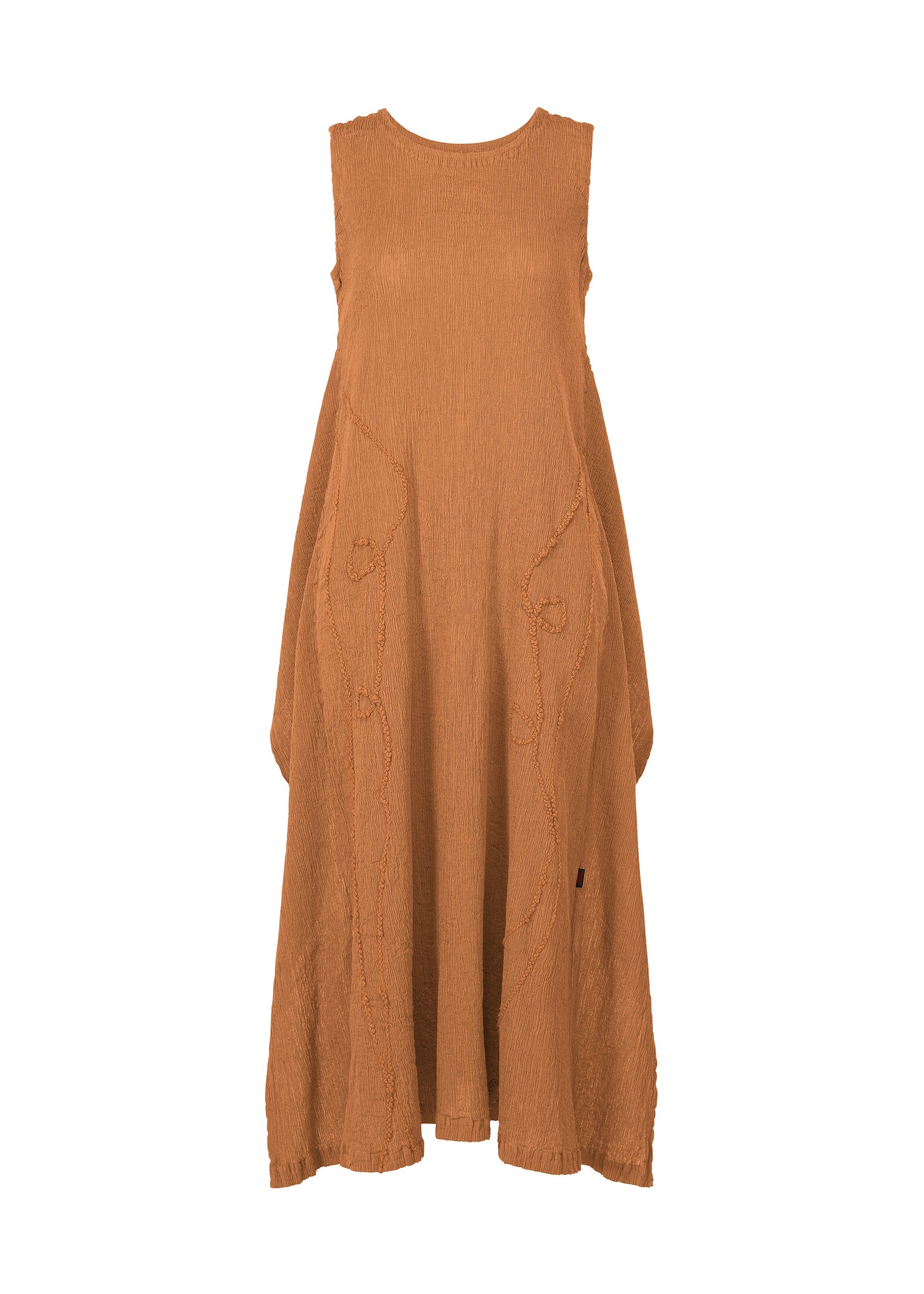 A product shot of the HAAT KYO CHIJIMI EMB dress in camel (42).