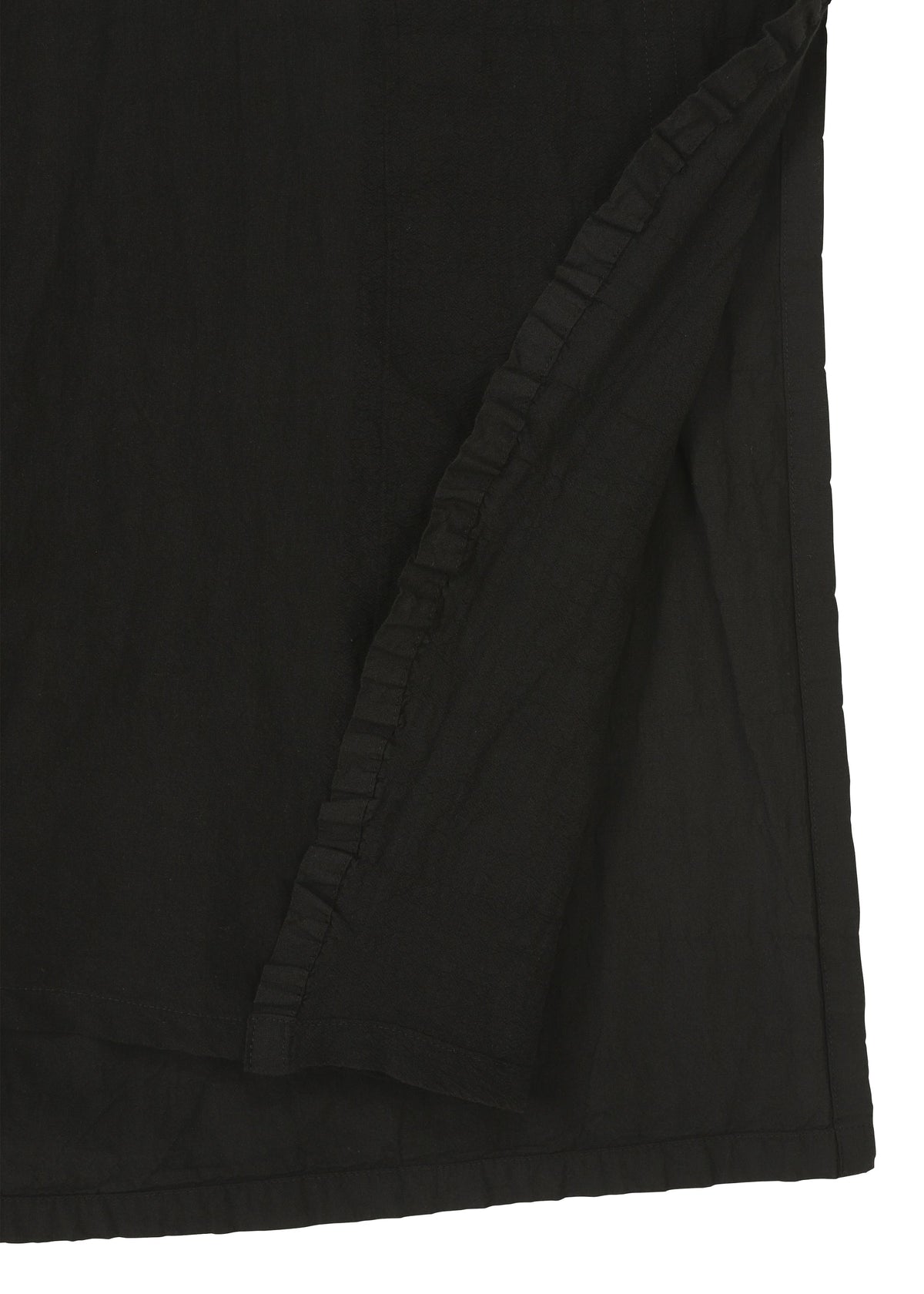 A detail shot of the HAAT TENMOKU COTTON dress.