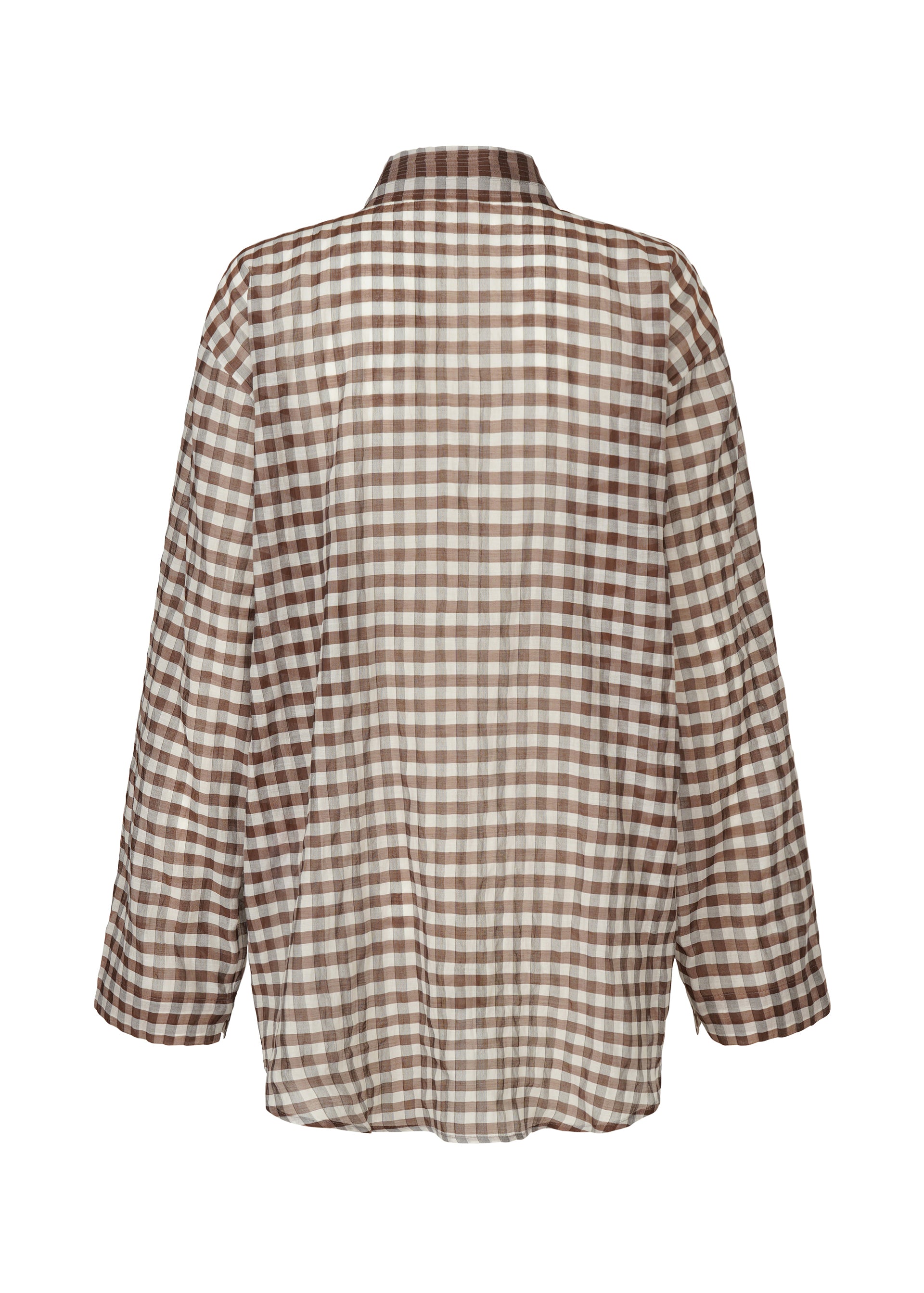 A detail shot of the HAAT 2 SIDE PINTUCKING shirt.
