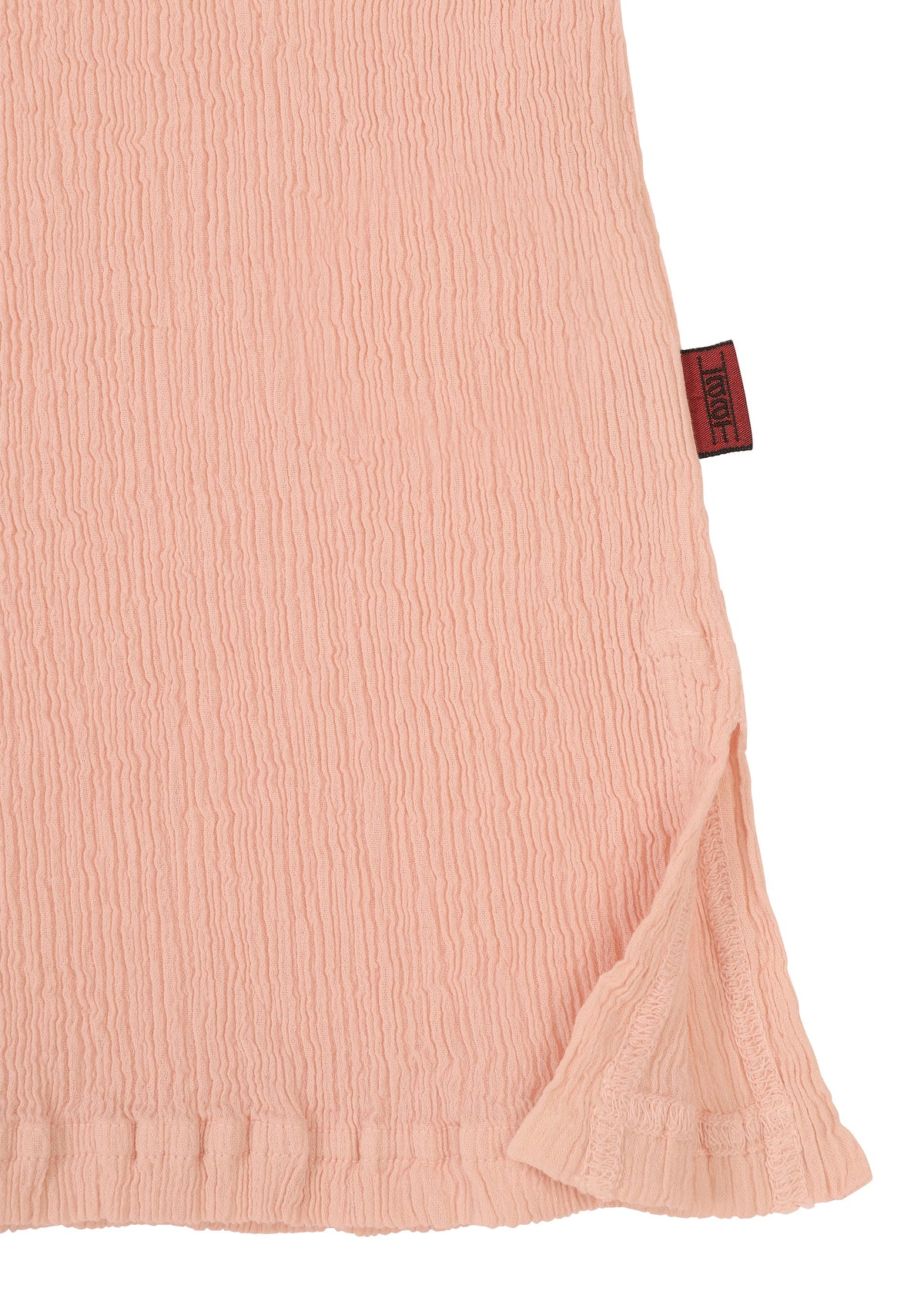 A detail shot of the HAAT KYO CHIJIMI FEBRUARY shirt.