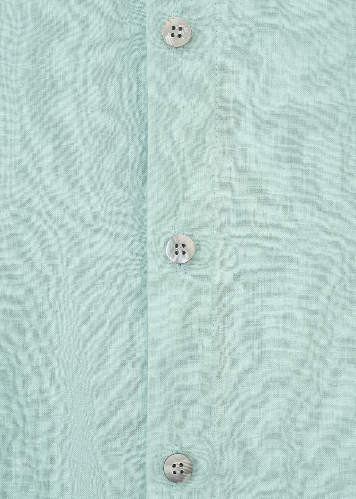 A detail shot of the HAAT JIKI shirt.