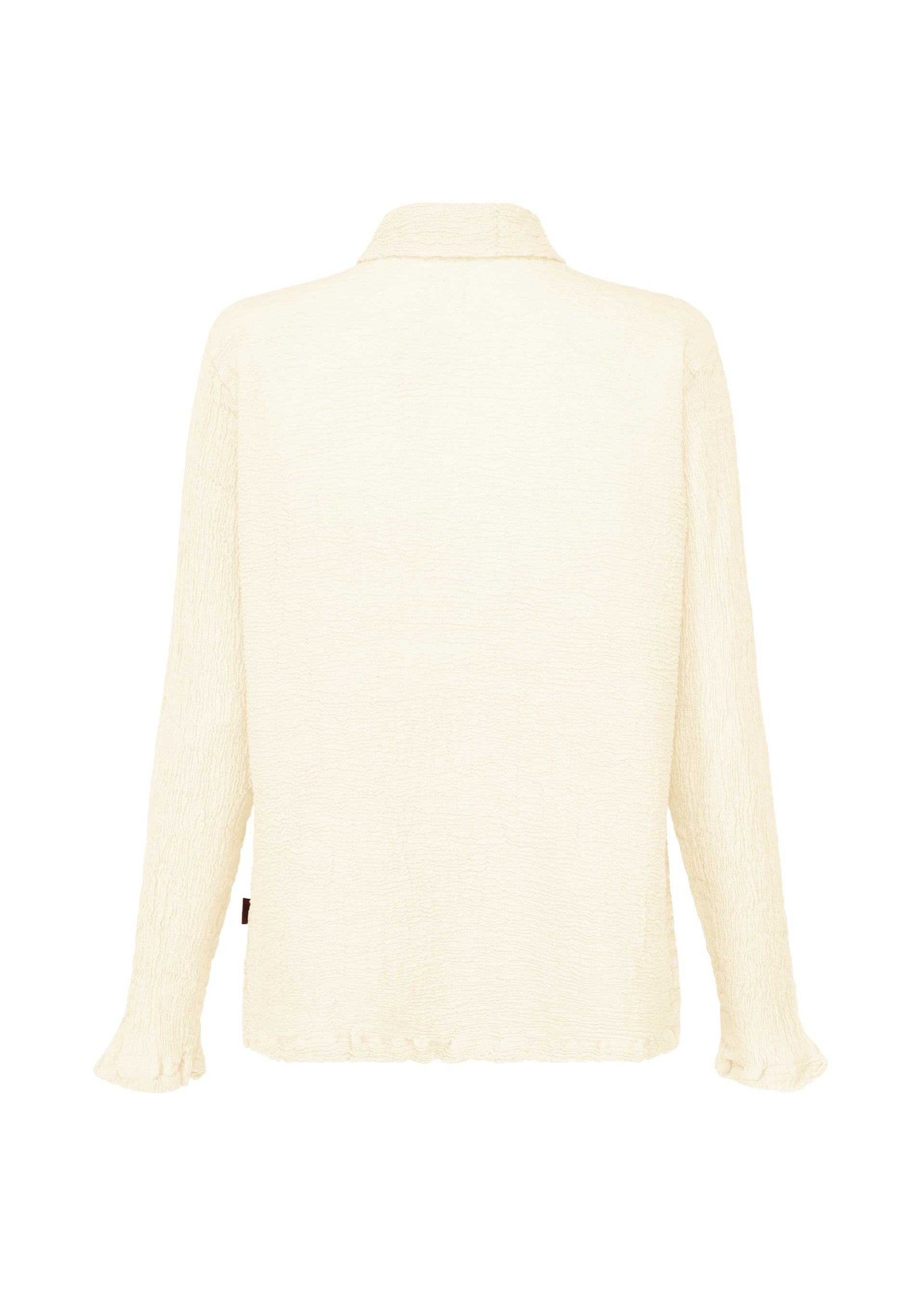 A detail shot of the HAAT KYO CHIJIMI 2WAY JANUARY 1 shirt.