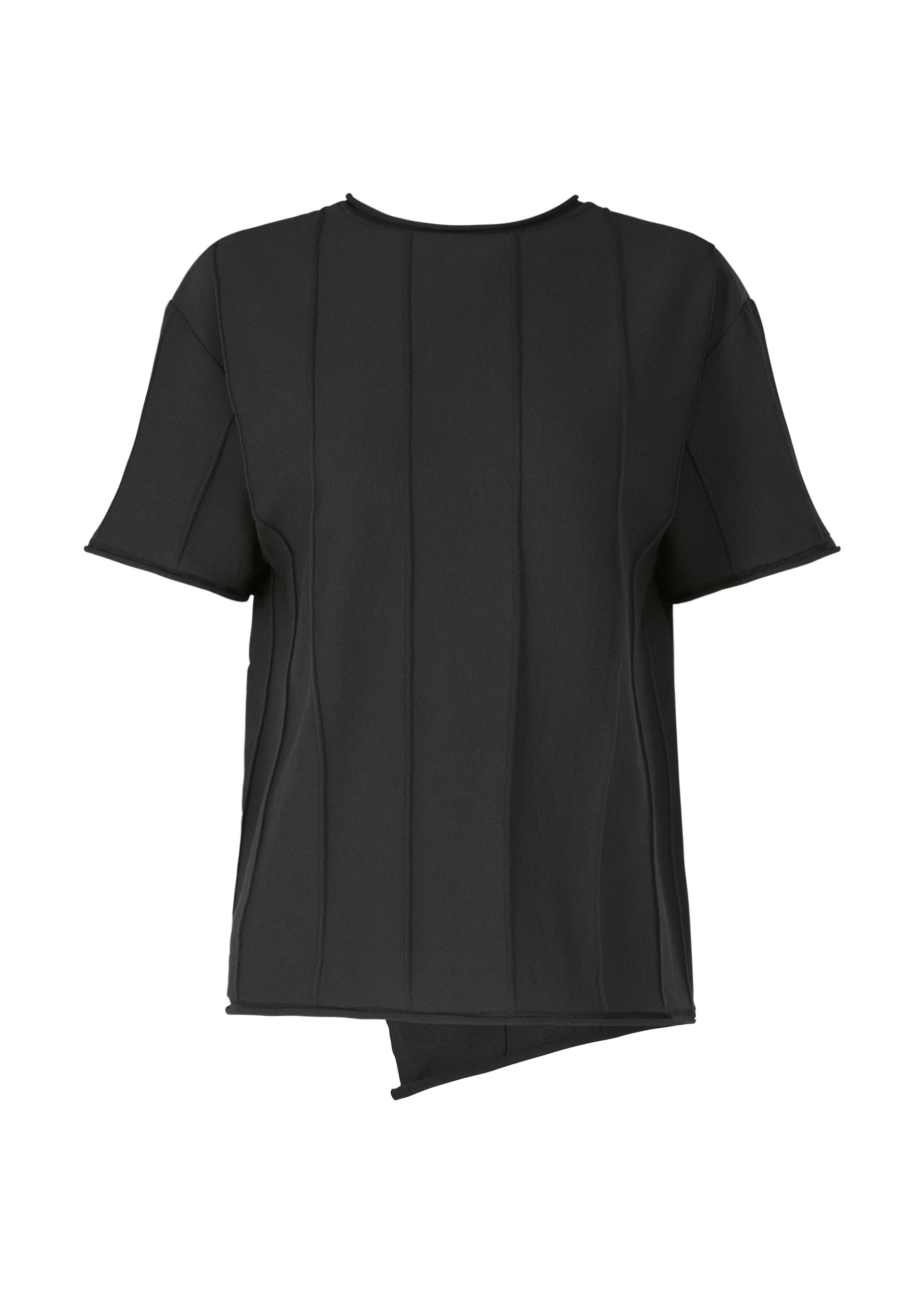 A product shot of the HAAT RADIAL LINE KNIT shirt in black (15).
