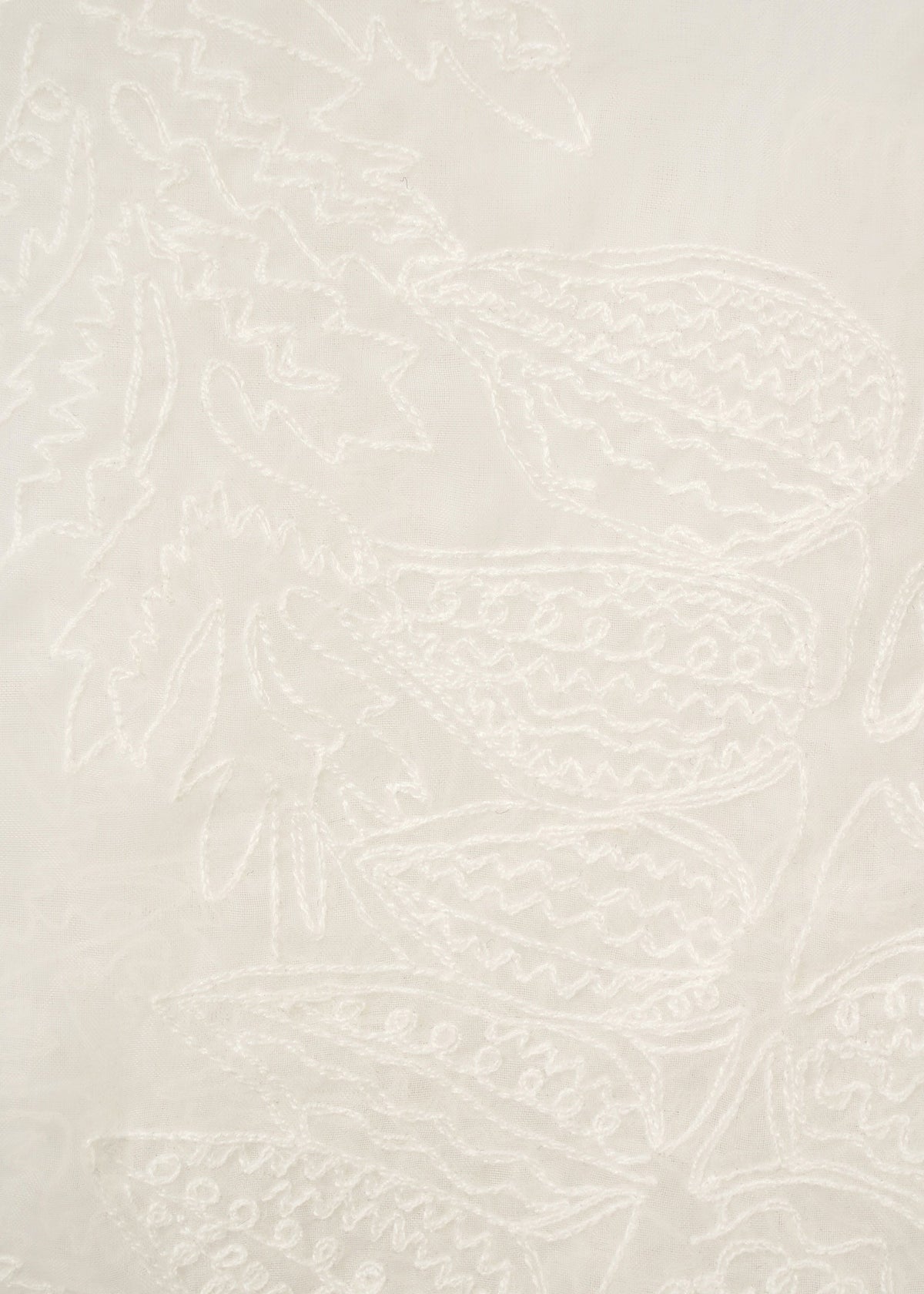 A detail shot of the HAAT GLASSLEAF TOTE JANUARY bags.